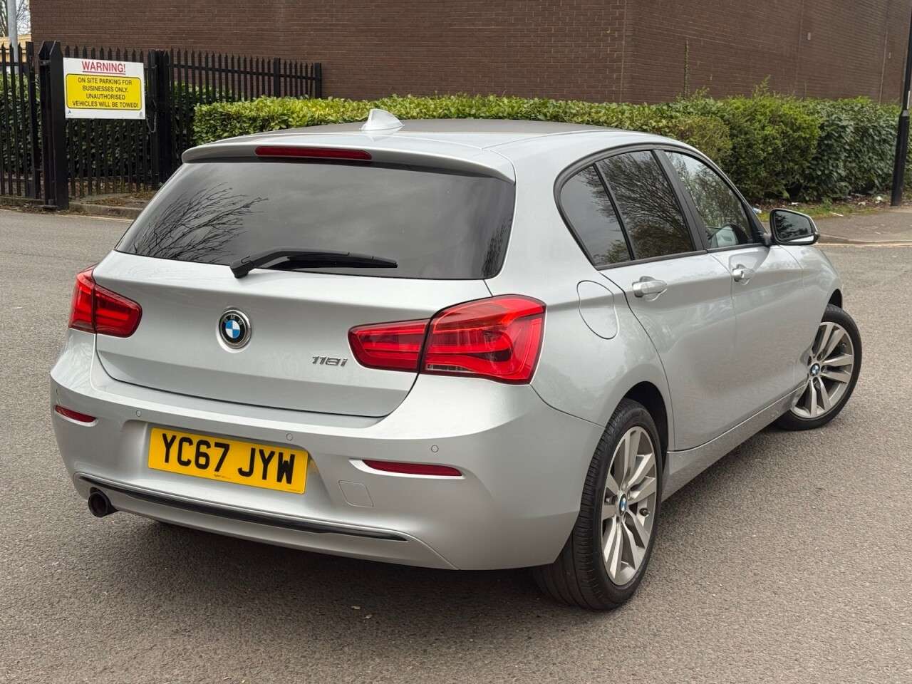 2017 BMW 1 SERIES 2017 BMW 1 SERIES