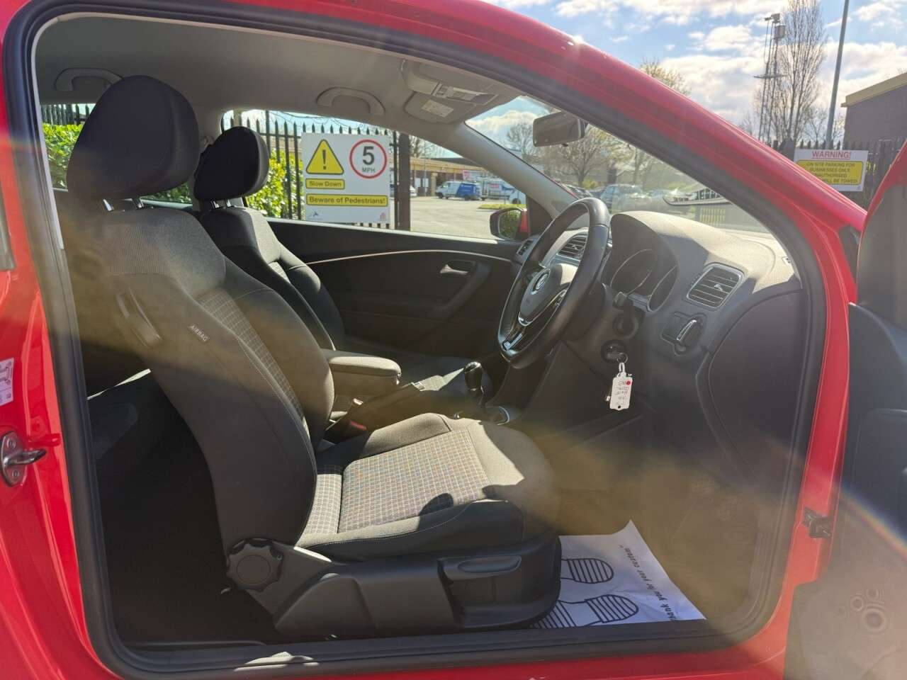 2015 VOLKSWAGEN POLO 2015 VOLKSWAGEN POLO