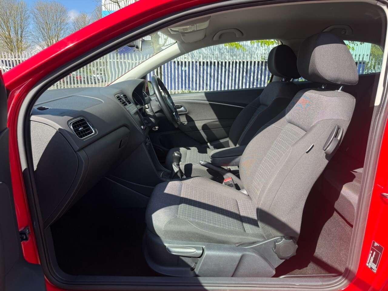 2015 VOLKSWAGEN POLO 2015 VOLKSWAGEN POLO