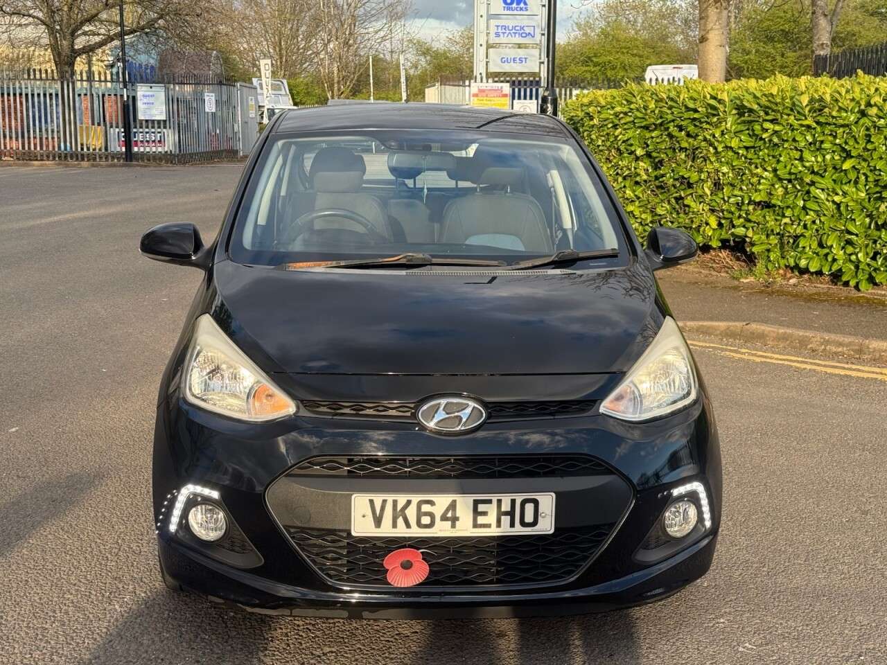 A 2014 HYUNDAI I10 1.0 Premium Hatchback 5dr Petrol Manual Euro 5 (66 ps) ULEZ+FSH+2FRO+2KEYS+ A 2014 HYUNDAI I10 1.0 Premium Hatchback 5dr Petrol Manual Euro 5 (66 ps) ULEZ+FSH+2FRO+2KEYS+