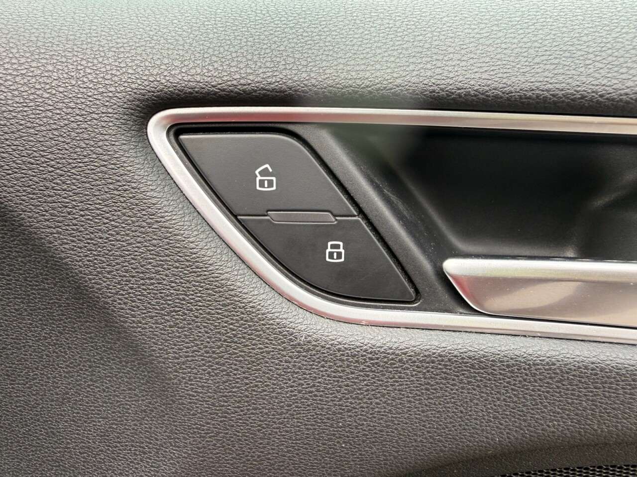 2017 AUDI A3 2017 AUDI A3