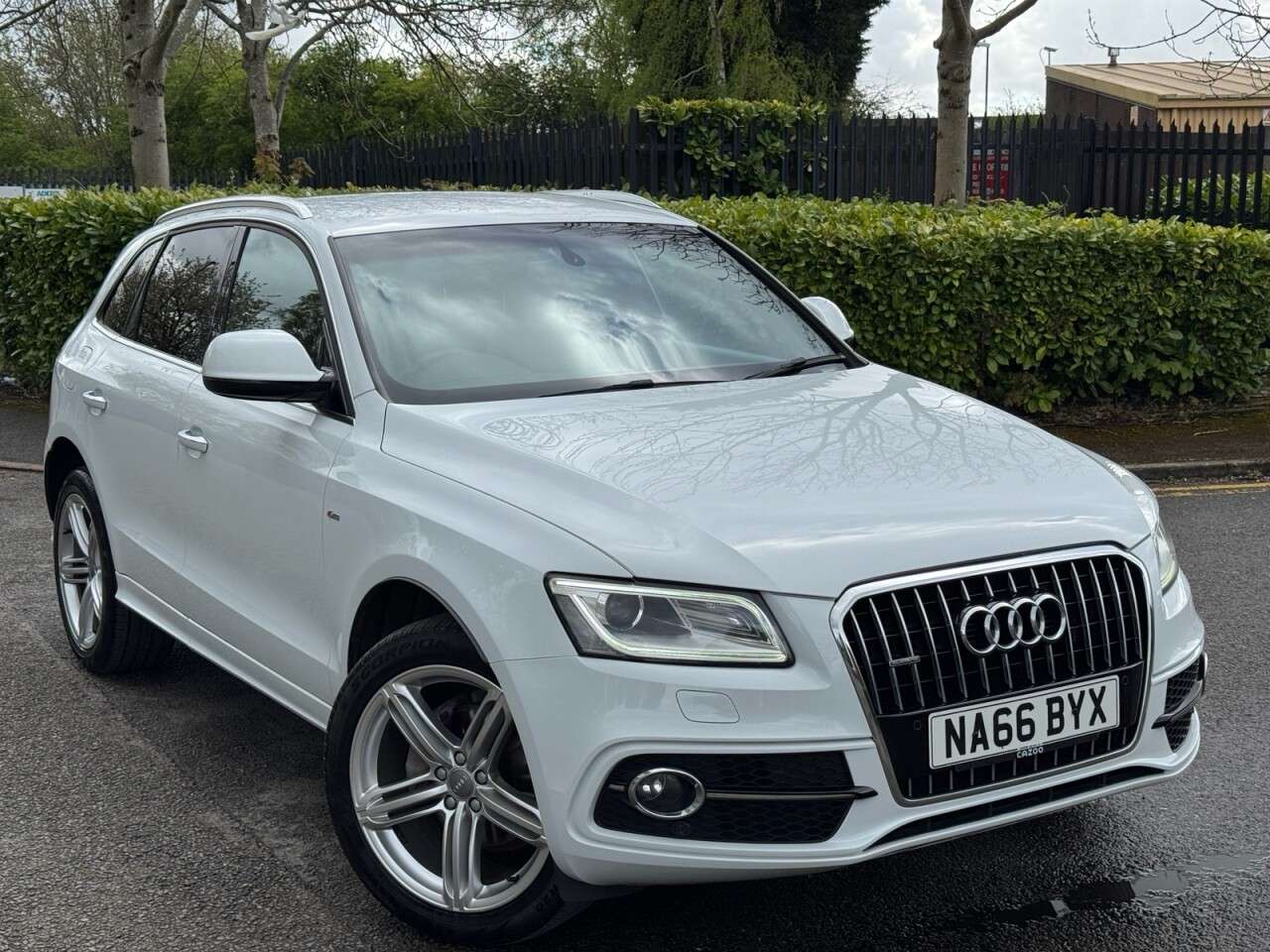 A 2016 AUDI Q5 TDI QUATTRO S LINE PLUS A 2016 AUDI Q5 TDI QUATTRO S LINE PLUS