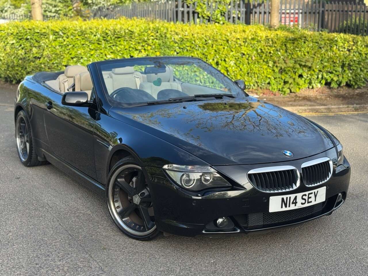 A 2007 BMW 6 SERIES 3.0 630i Sport Convertible 2dr Petrol Auto Euro 4 (258 ps) STUNNING+ULEZ+LT A 2007 BMW 6 SERIES 3.0 630i Sport Convertible 2dr Petrol Auto Euro 4 (258 ps) STUNNING+ULEZ+LT