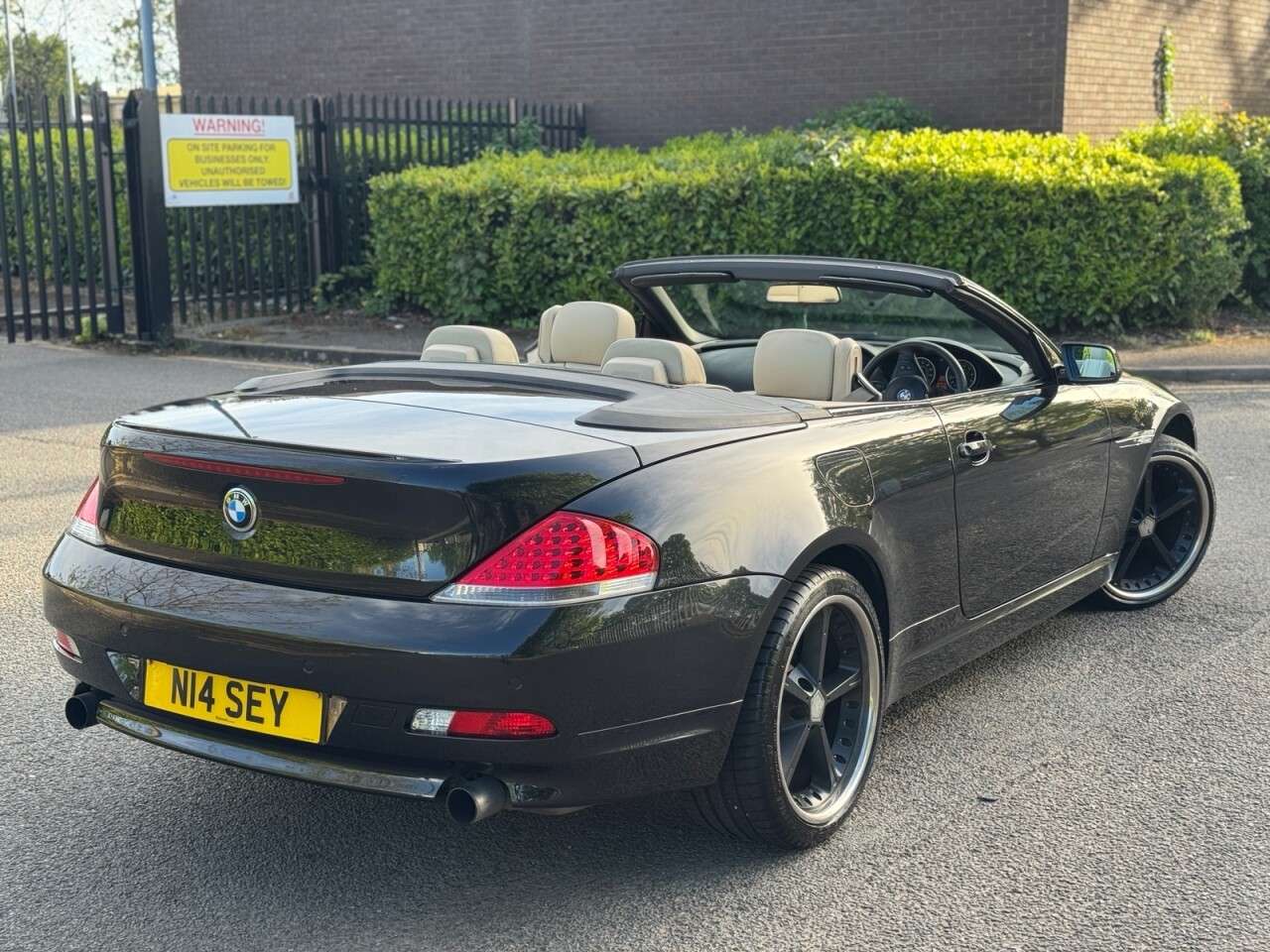 A 2007 BMW 6 SERIES 3.0 630i Sport Convertible 2dr Petrol Auto Euro 4 (258 ps) STUNNING+ULEZ+LT A 2007 BMW 6 SERIES 3.0 630i Sport Convertible 2dr Petrol Auto Euro 4 (258 ps) STUNNING+ULEZ+LT