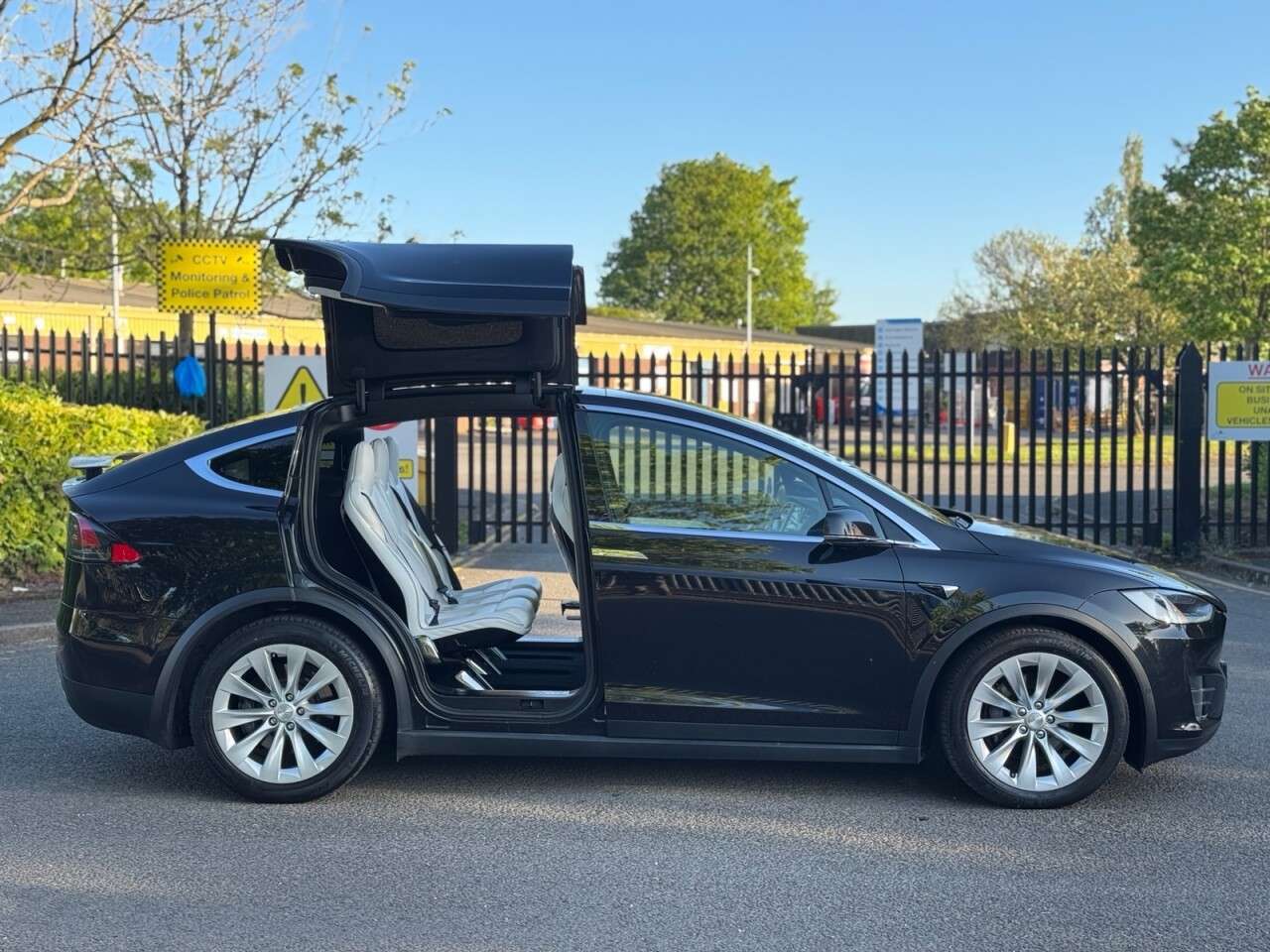 2017 TESLA MODEL X 2017 TESLA MODEL X