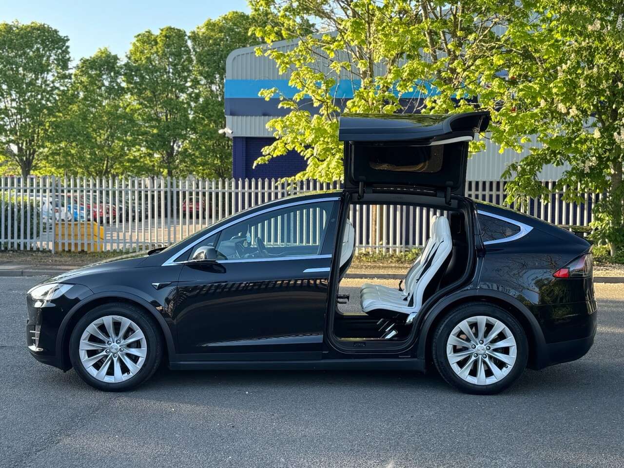 2017 TESLA MODEL X 2017 TESLA MODEL X