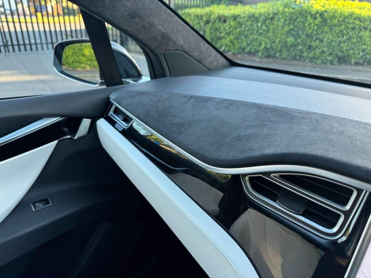 2017 TESLA MODEL X 2017 TESLA MODEL X