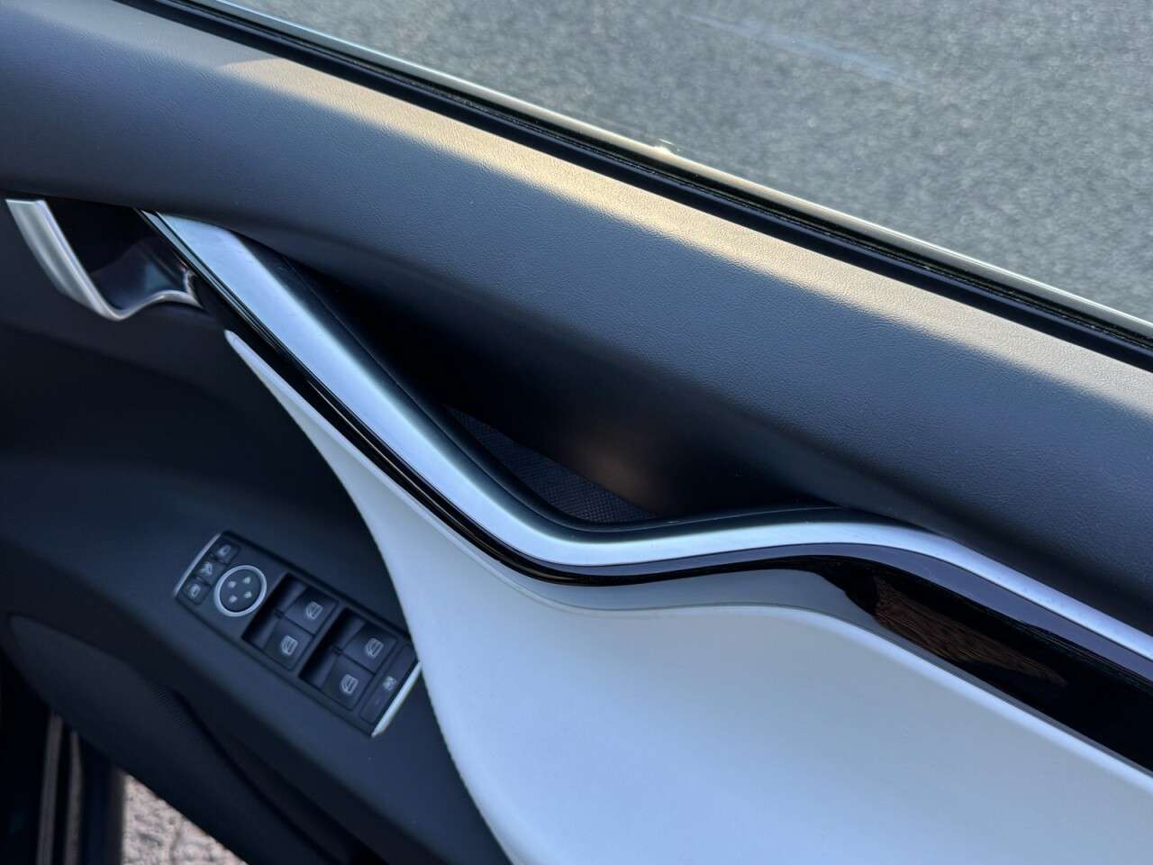2017 TESLA MODEL X 2017 TESLA MODEL X