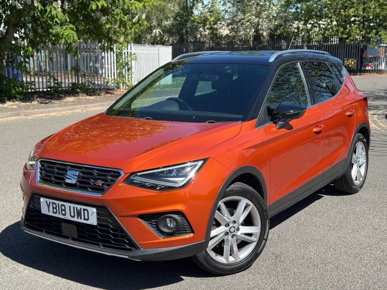 A 2018 SEAT ARONA 1.5 TSI EVO FR SUV 5dr Petrol Manual Euro 6 (s/s) (150 ps) FSH+CARPLAY+ULEZ A 2018 SEAT ARONA 1.5 TSI EVO FR SUV 5dr Petrol Manual Euro 6 (s/s) (150 ps) FSH+CARPLAY+ULEZ