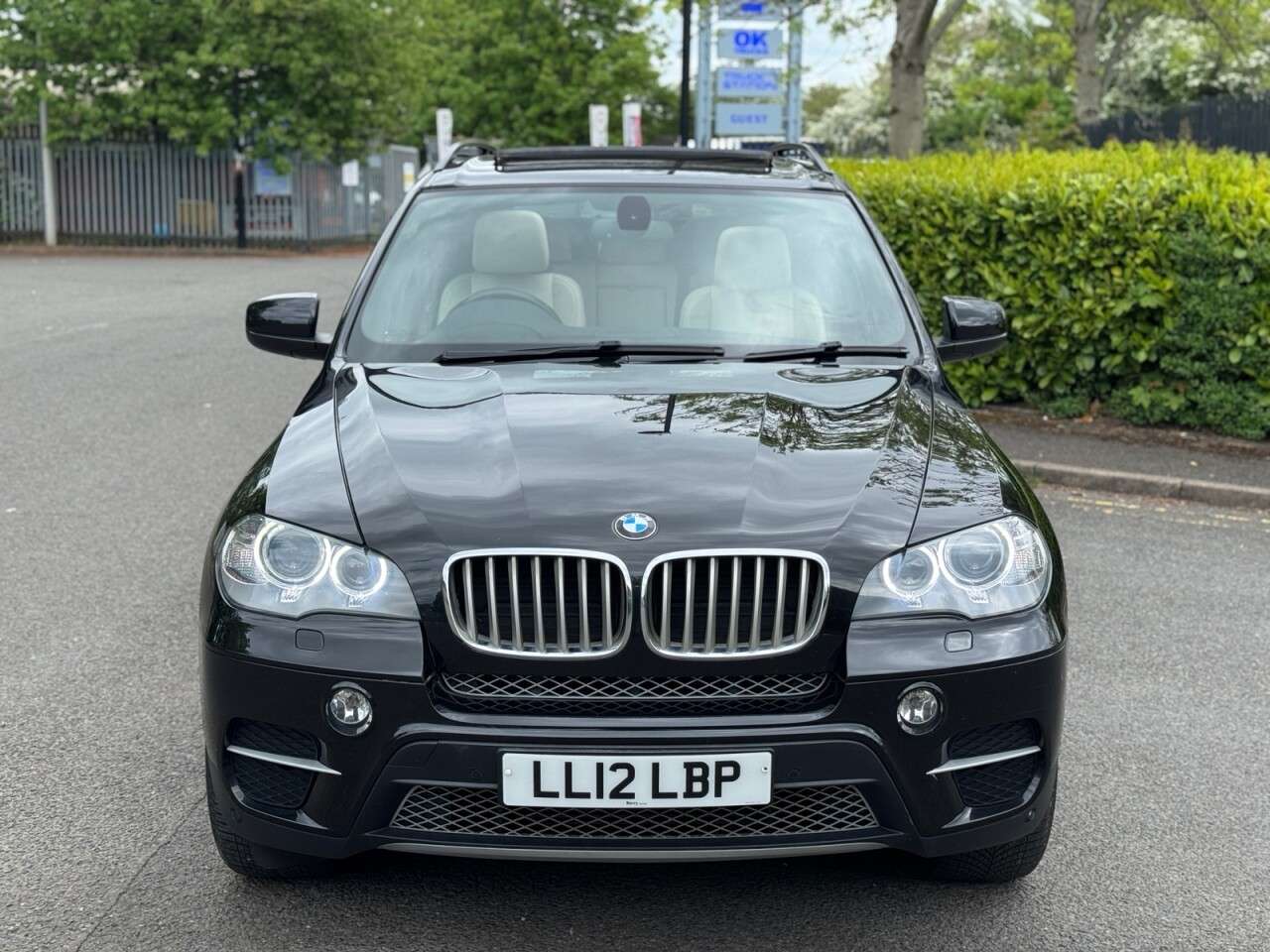 A 2012 BMW X5 3.0 40d SE SUV 5dr Diesel Steptronic xDrive Euro 5 (306 ps) A 2012 BMW X5 3.0 40d SE SUV 5dr Diesel Steptronic xDrive Euro 5 (306 ps)