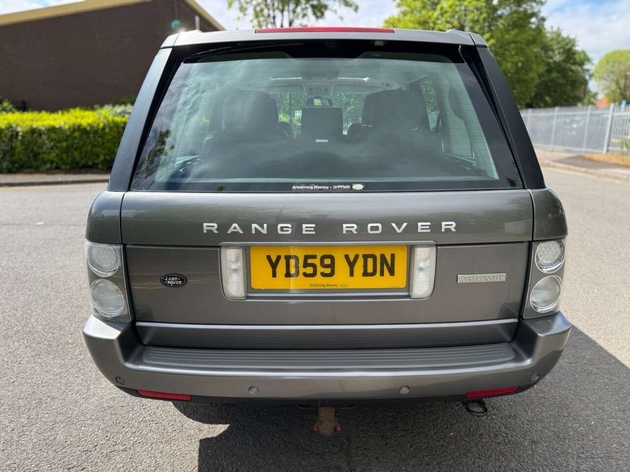 A 2009 LAND ROVER RANGE ROVER 3.6 TD V8 Westminster Station Wagon 5dr Diesel Automatic (299 g/km, 272 bhp A 2009 LAND ROVER RANGE ROVER 3.6 TD V8 Westminster Station Wagon 5dr Diesel Automatic (299 g/km, 272 bhp