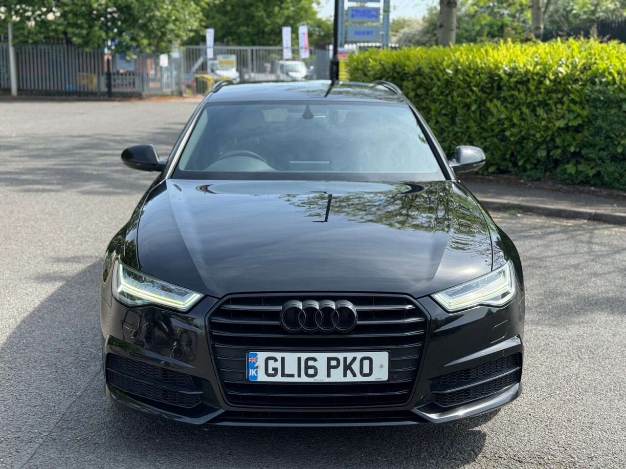 A 2016 AUDI A6 AVANT 2.0 TDI ultra Black Edition Estate 5dr Diesel S Tronic Euro 6 (s/s) (190 ps A 2016 AUDI A6 AVANT 2.0 TDI ultra Black Edition Estate 5dr Diesel S Tronic Euro 6 (s/s) (190 ps