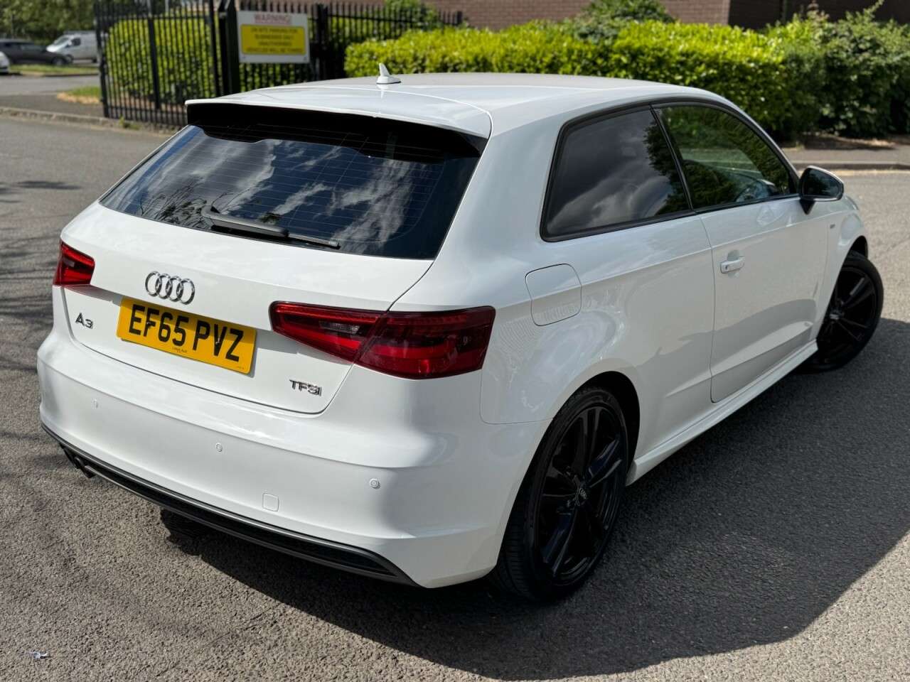 A 2015 AUDI A3 1.4 TFSI CoD S line Hatchback 3dr Petrol Manual Euro 6 (s/s) (Nav) (150 ps) A 2015 AUDI A3 1.4 TFSI CoD S line Hatchback 3dr Petrol Manual Euro 6 (s/s) (Nav) (150 ps)