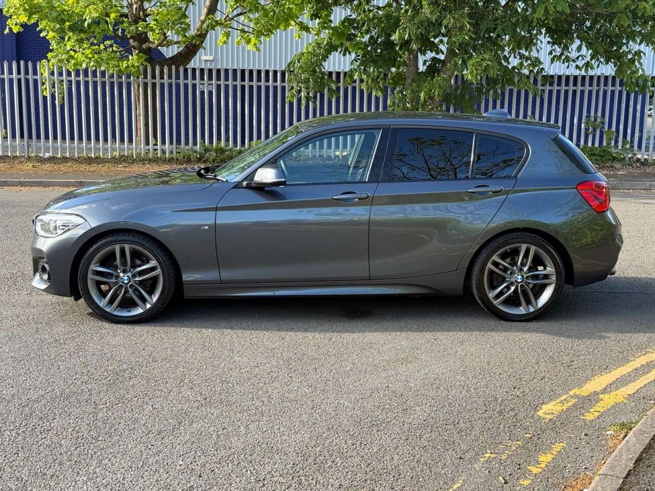 A 2017 BMW 1 SERIES 2.0 118d M Sport Hatchback 5dr Diesel Manual Euro 6 (s/s) (150 ps) A 2017 BMW 1 SERIES 2.0 118d M Sport Hatchback 5dr Diesel Manual Euro 6 (s/s) (150 ps)
