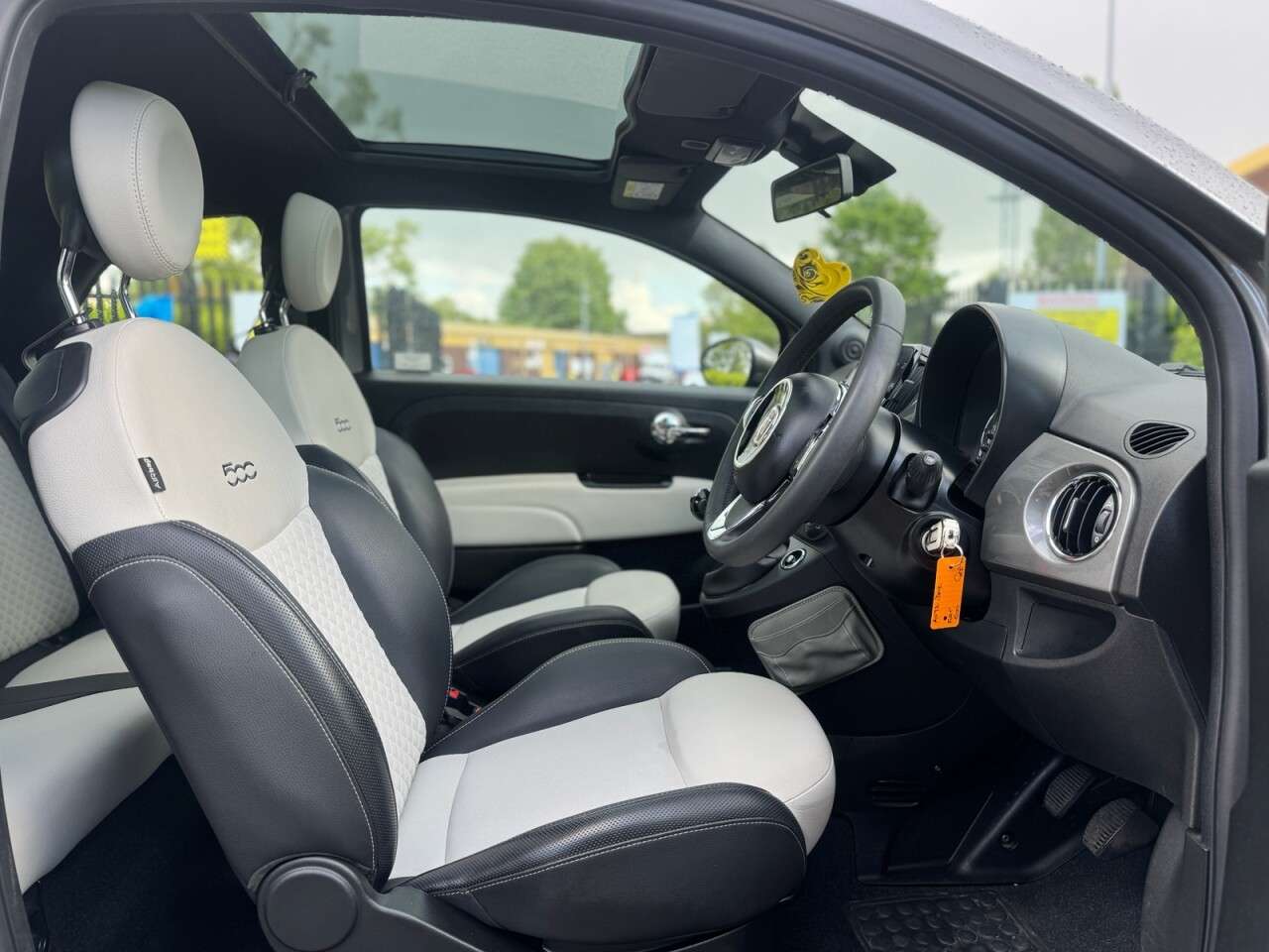 2022 FIAT 500 2022 FIAT 500