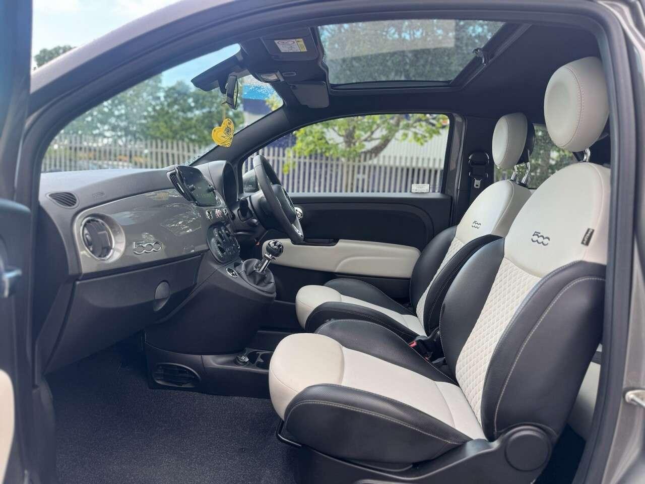 2022 FIAT 500 2022 FIAT 500