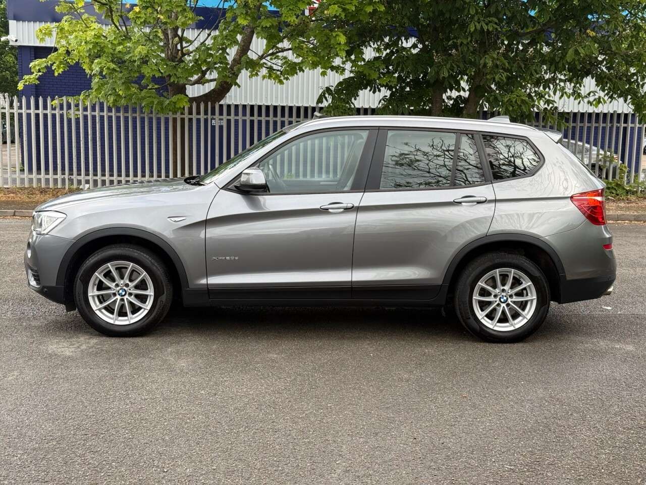 A 2016 BMW X3 2.0 20d SE SUV 5dr Diesel Auto xDrive Euro 6 (s/s) (190 ps) ULEZ+1O+FSH+PAN A 2016 BMW X3 2.0 20d SE SUV 5dr Diesel Auto xDrive Euro 6 (s/s) (190 ps) ULEZ+1O+FSH+PAN