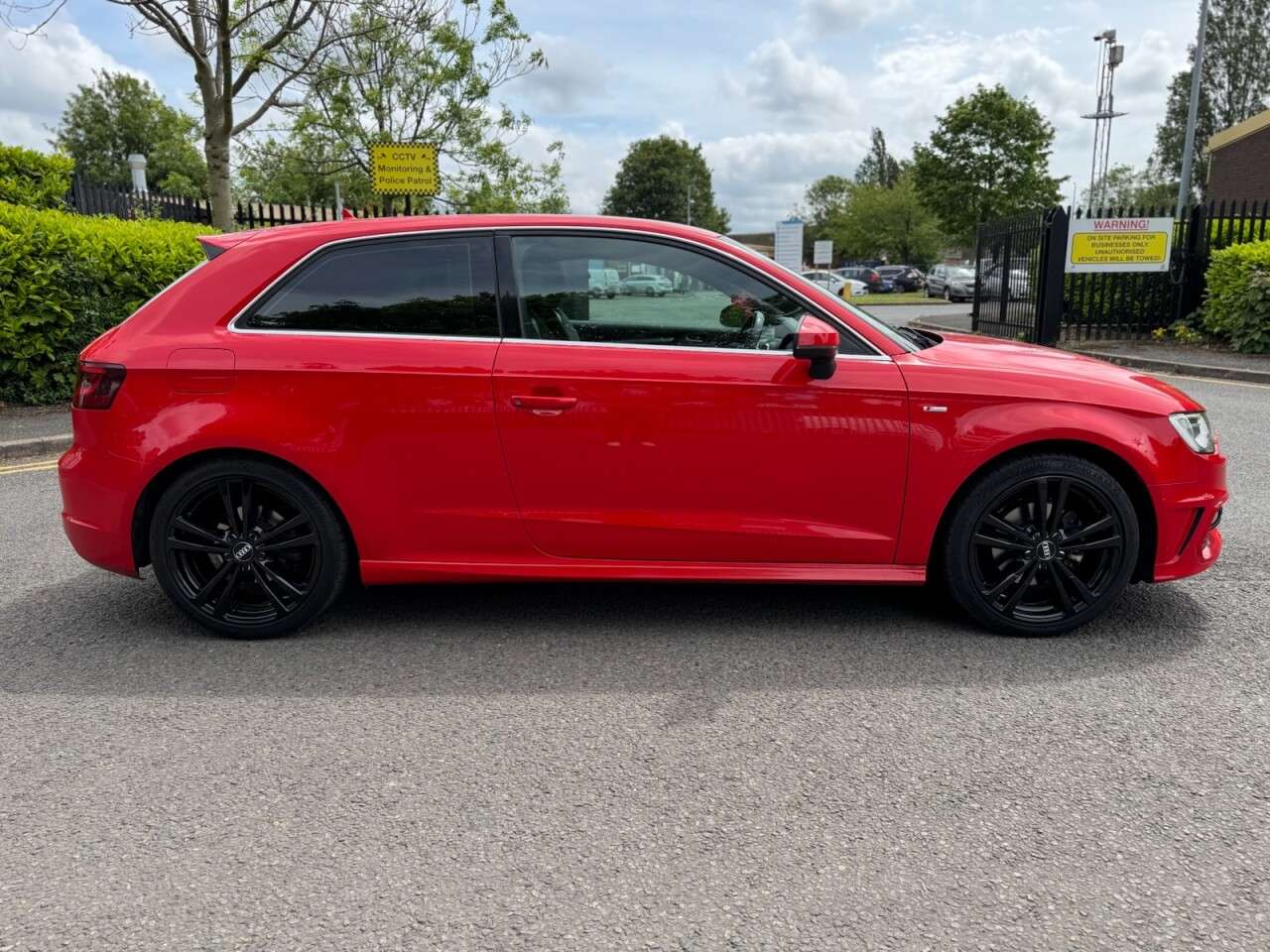 A 2013 AUDI A3 1.4 TFSI S line Hatchback 3dr Petrol S Tronic Euro 5 (s/s) (122 ps) CAMBELT A 2013 AUDI A3 1.4 TFSI S line Hatchback 3dr Petrol S Tronic Euro 5 (s/s) (122 ps) CAMBELT