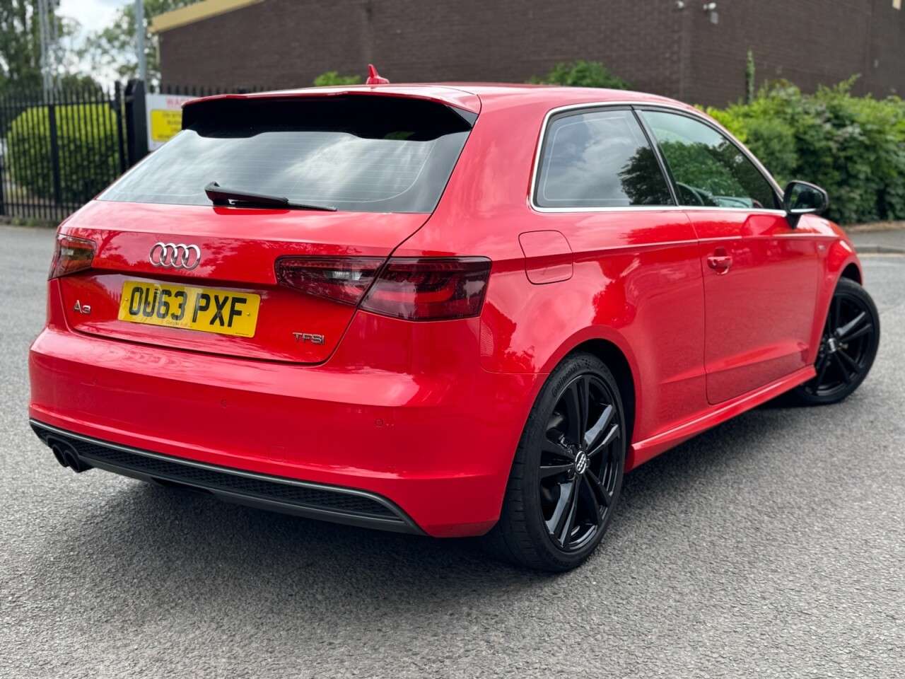 A 2013 AUDI A3 1.4 TFSI S line Hatchback 3dr Petrol S Tronic Euro 5 (s/s) (122 ps) CAMBELT A 2013 AUDI A3 1.4 TFSI S line Hatchback 3dr Petrol S Tronic Euro 5 (s/s) (122 ps) CAMBELT