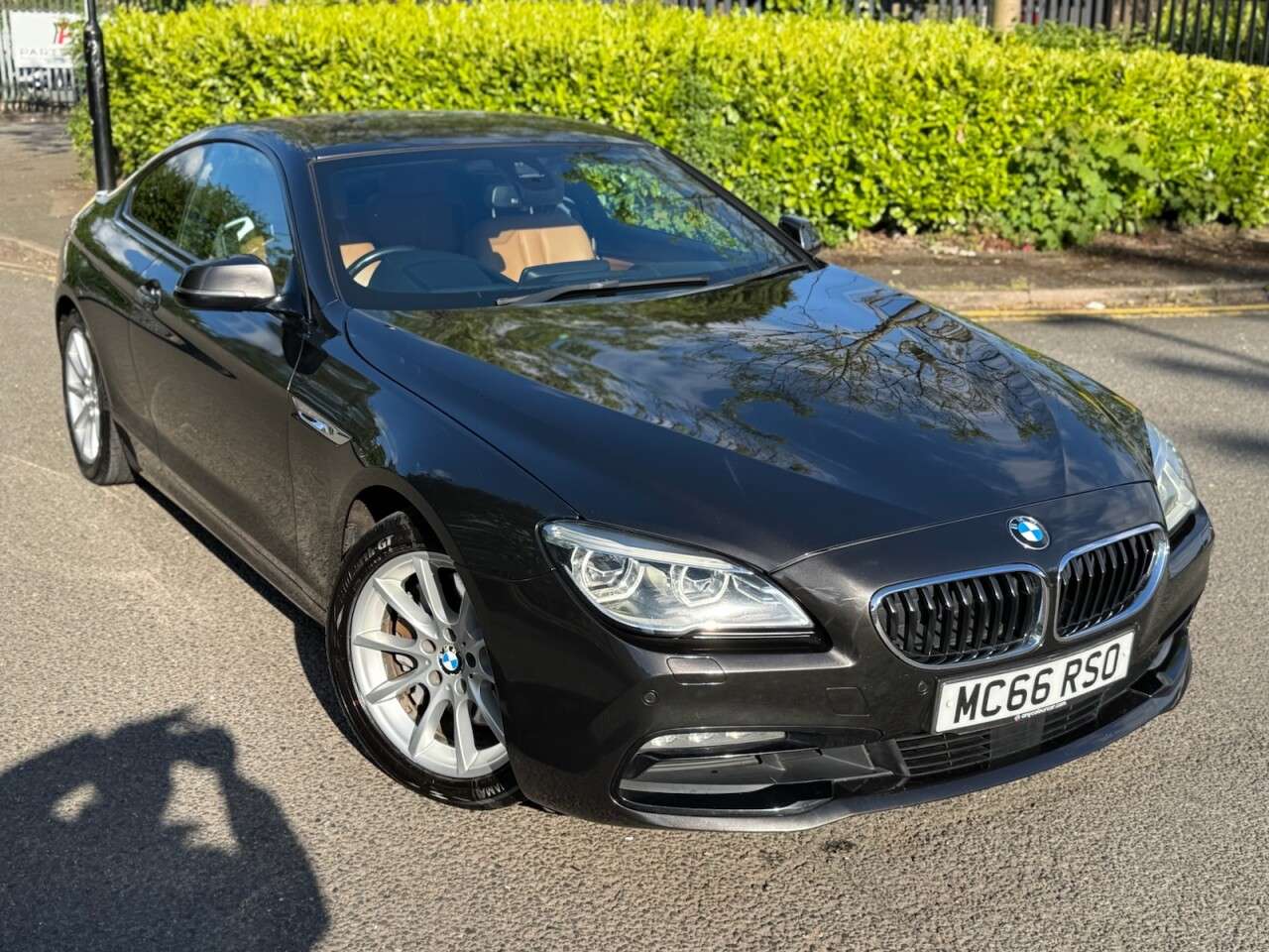 A 2017 BMW 6 SERIES 3.0 640d SE Coupe 2dr Diesel Auto Euro 6 (s/s) (313 ps) ULEZ+FSH+LTHR+HTDS+ A 2017 BMW 6 SERIES 3.0 640d SE Coupe 2dr Diesel Auto Euro 6 (s/s) (313 ps) ULEZ+FSH+LTHR+HTDS+