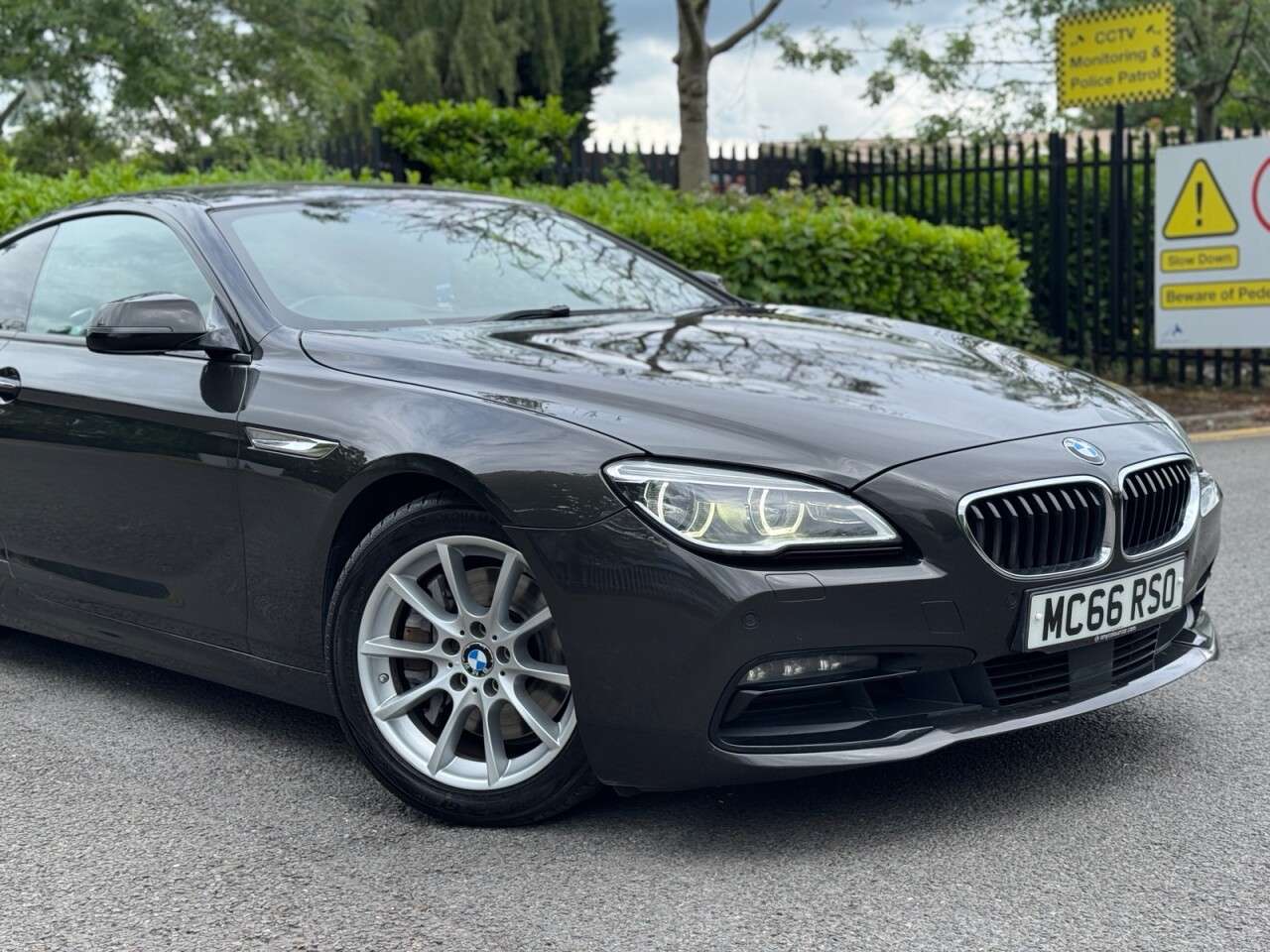 A 2017 BMW 6 SERIES 3.0 640d SE Coupe 2dr Diesel Auto Euro 6 (s/s) (313 ps) ULEZ+FSH+LTHR+HTDS+ A 2017 BMW 6 SERIES 3.0 640d SE Coupe 2dr Diesel Auto Euro 6 (s/s) (313 ps) ULEZ+FSH+LTHR+HTDS+