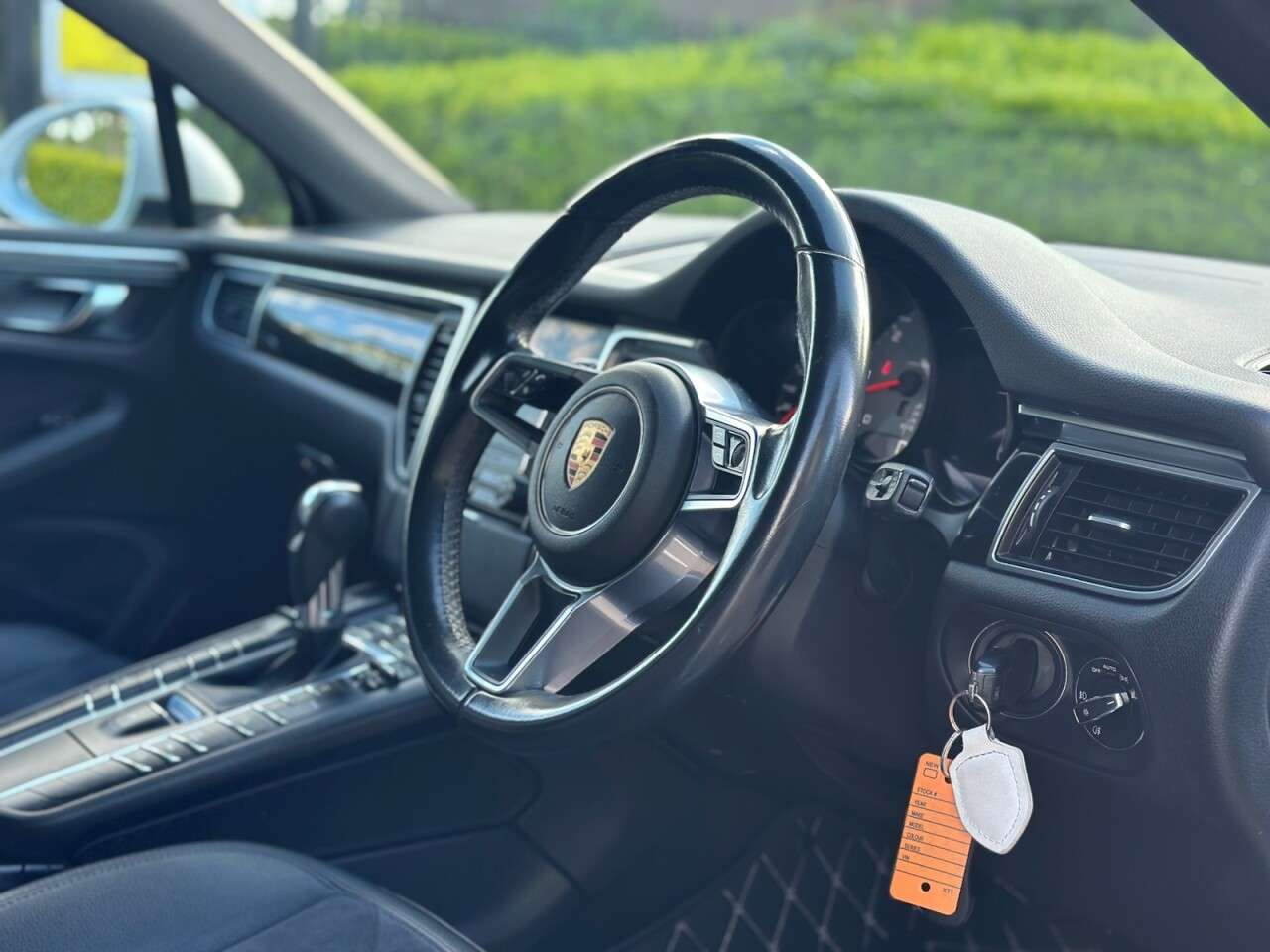 2016 PORSCHE MACAN 2016 PORSCHE MACAN