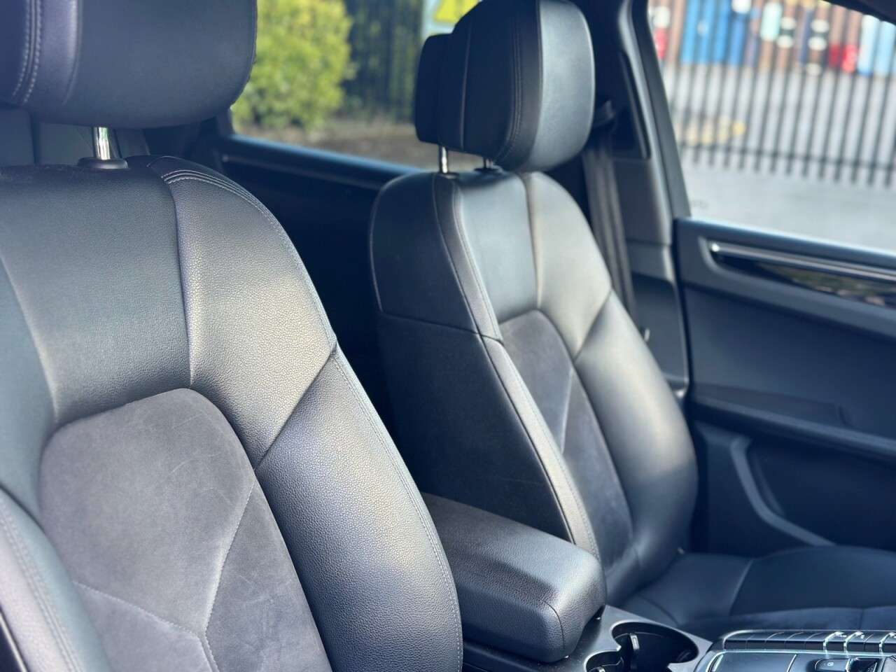 2016 PORSCHE MACAN 2016 PORSCHE MACAN
