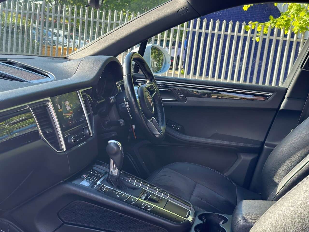 2016 PORSCHE MACAN 2016 PORSCHE MACAN