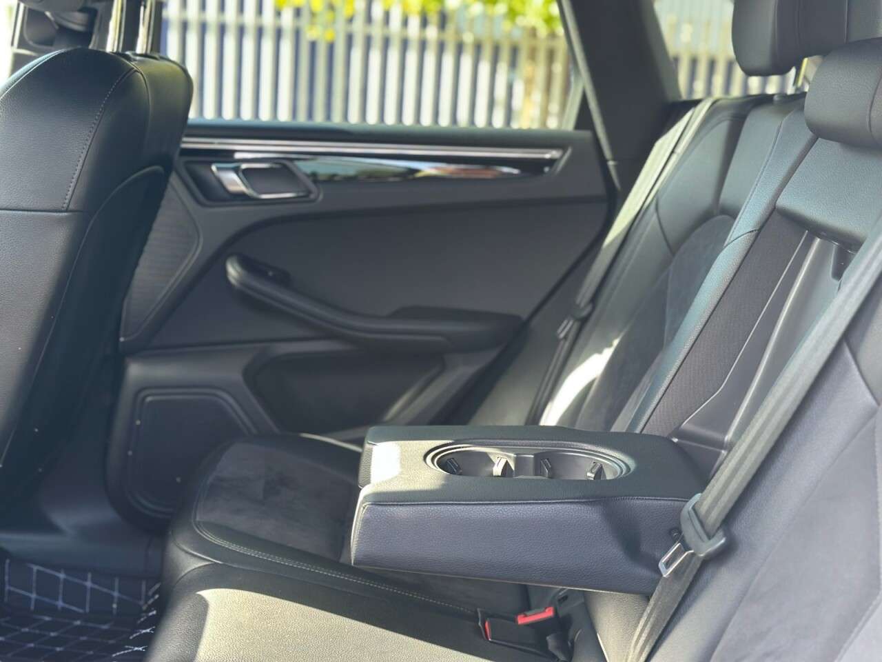 2016 PORSCHE MACAN 2016 PORSCHE MACAN