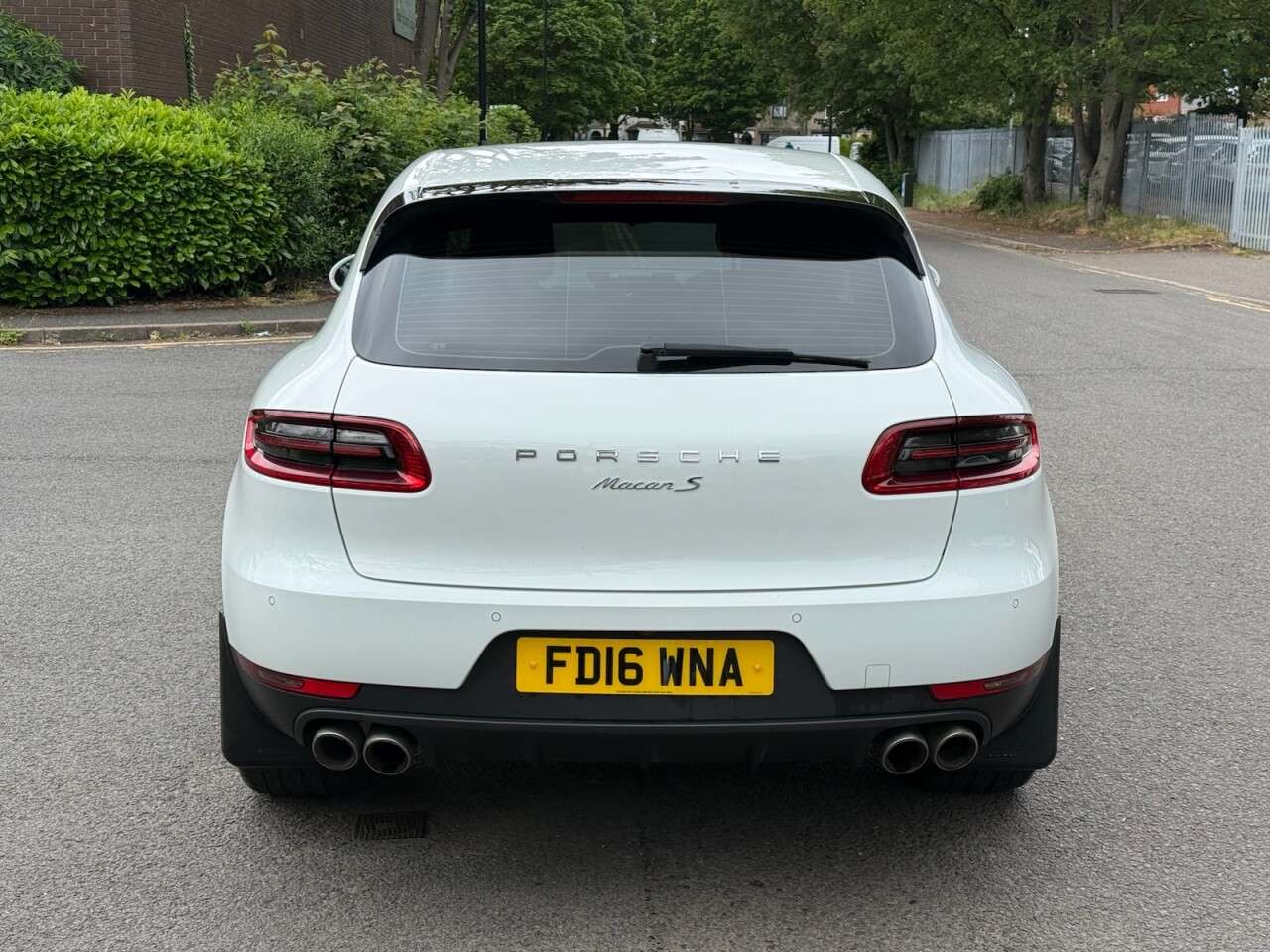 2011 PORSCHE MACAN 2011 PORSCHE MACAN