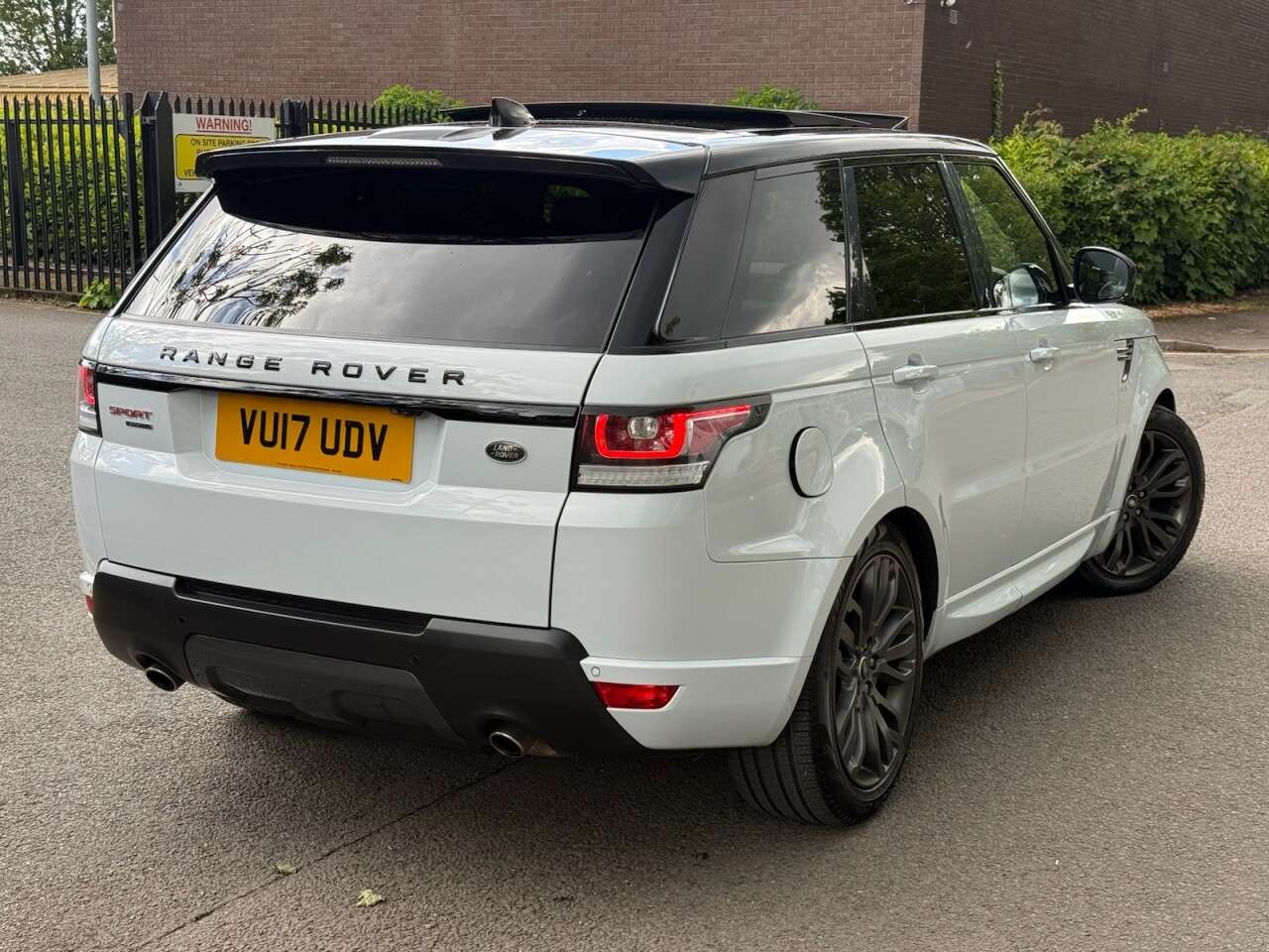 2017 LAND ROVER RANGE ROVER SPORT 2017 LAND ROVER RANGE ROVER SPORT