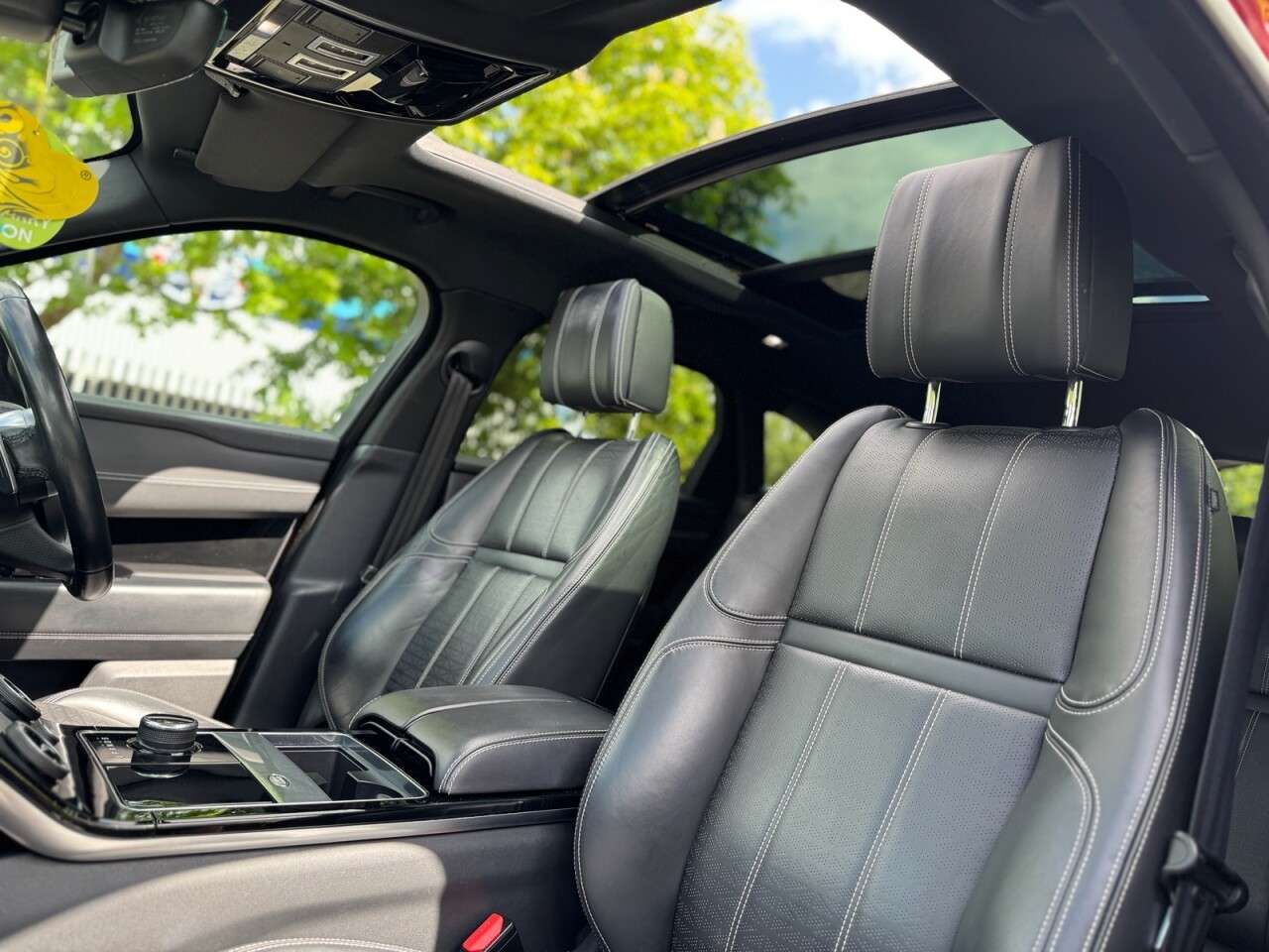 2017 LAND ROVER RANGE ROVER VELAR 2017 LAND ROVER RANGE ROVER VELAR