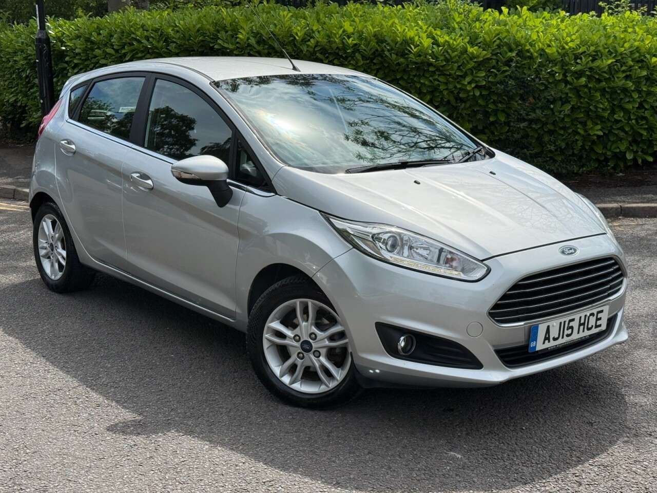 A 2015 FORD FIESTA 1.6 Zetec Hatchback 5dr Petrol Powershift Euro 6 (105 ps) ULEZ+FSH+1FO+LOW A 2015 FORD FIESTA 1.6 Zetec Hatchback 5dr Petrol Powershift Euro 6 (105 ps) ULEZ+FSH+1FO+LOW