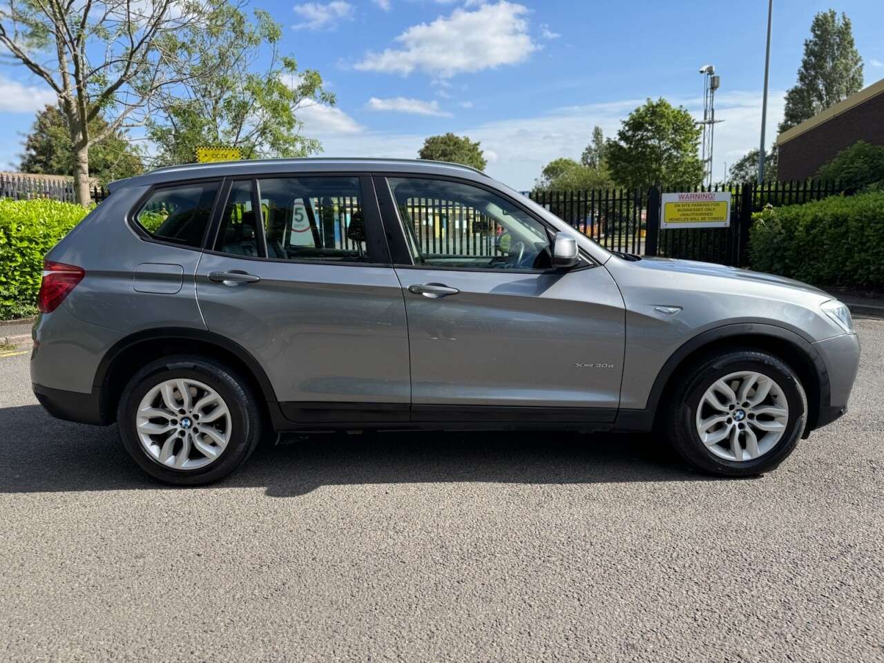 A 2014 BMW X3 3.0 30d SE SUV 5dr Diesel Auto xDrive Euro 6 (s/s) (258 ps) ULEZ+1FO+SH+LTH A 2014 BMW X3 3.0 30d SE SUV 5dr Diesel Auto xDrive Euro 6 (s/s) (258 ps) ULEZ+1FO+SH+LTH