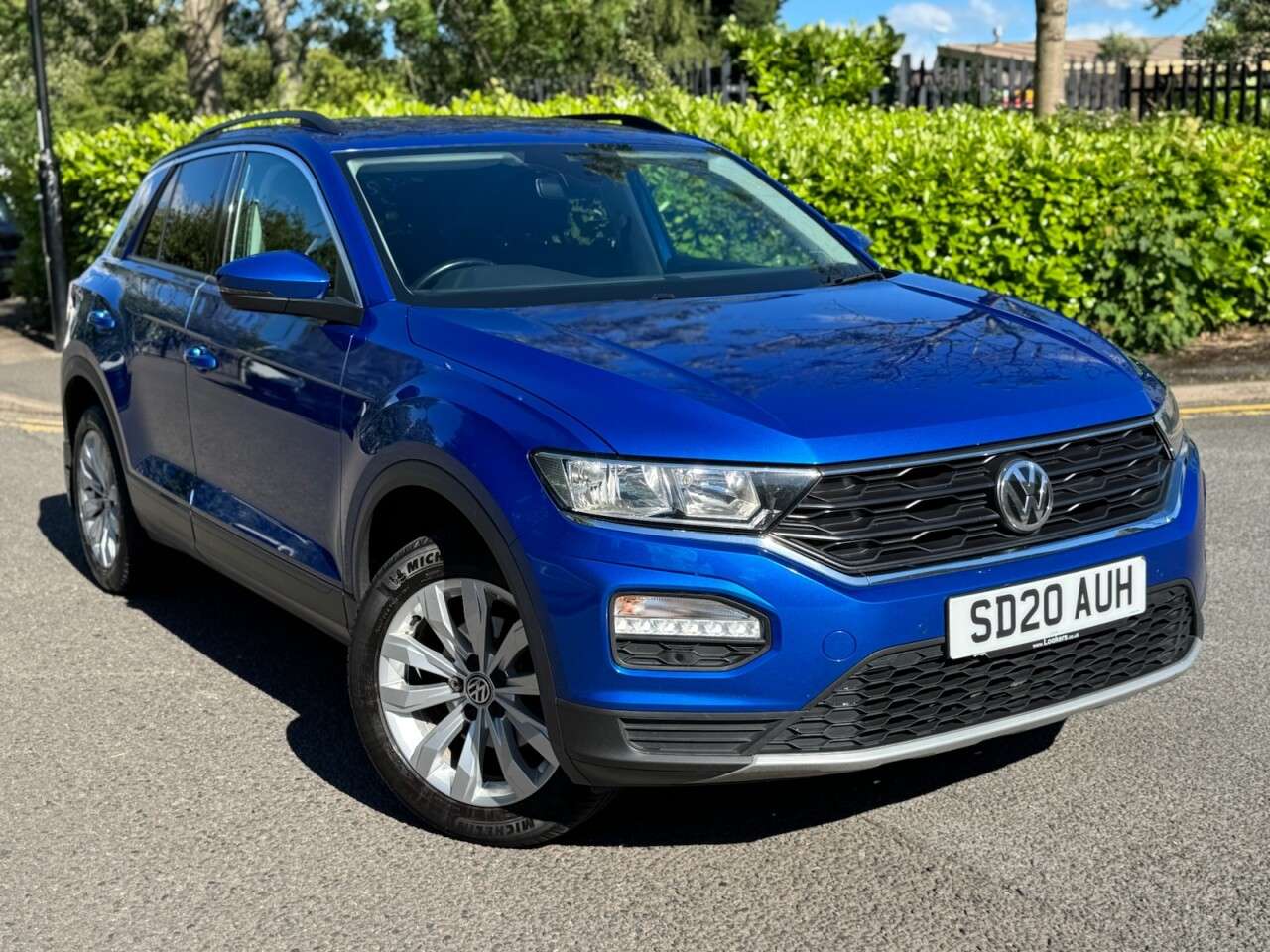 A 2020 VOLKSWAGEN T-ROC 1.6 TDI SE SUV 5dr Diesel Manual Euro 6 (s/s) (115 ps) A 2020 VOLKSWAGEN T-ROC 1.6 TDI SE SUV 5dr Diesel Manual Euro 6 (s/s) (115 ps)