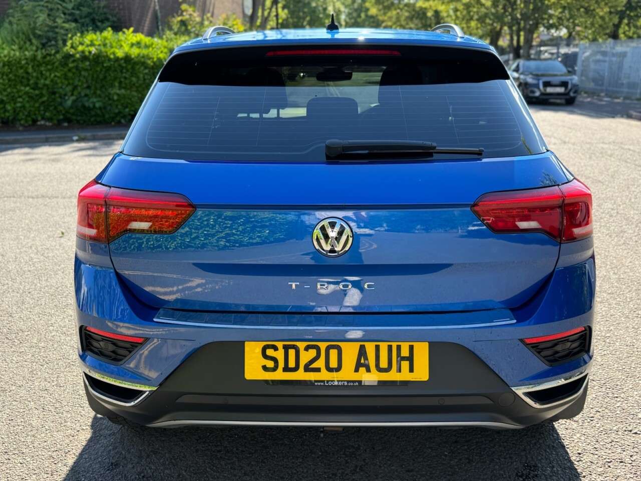 A 2020 VOLKSWAGEN T-ROC 1.6 TDI SE SUV 5dr Diesel Manual Euro 6 (s/s) (115 ps) A 2020 VOLKSWAGEN T-ROC 1.6 TDI SE SUV 5dr Diesel Manual Euro 6 (s/s) (115 ps)