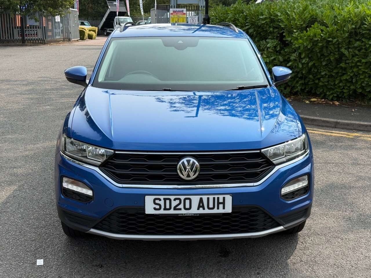 A 2020 VOLKSWAGEN T-ROC 1.6 TDI SE SUV 5dr Diesel Manual Euro 6 (s/s) (115 ps) A 2020 VOLKSWAGEN T-ROC 1.6 TDI SE SUV 5dr Diesel Manual Euro 6 (s/s) (115 ps)