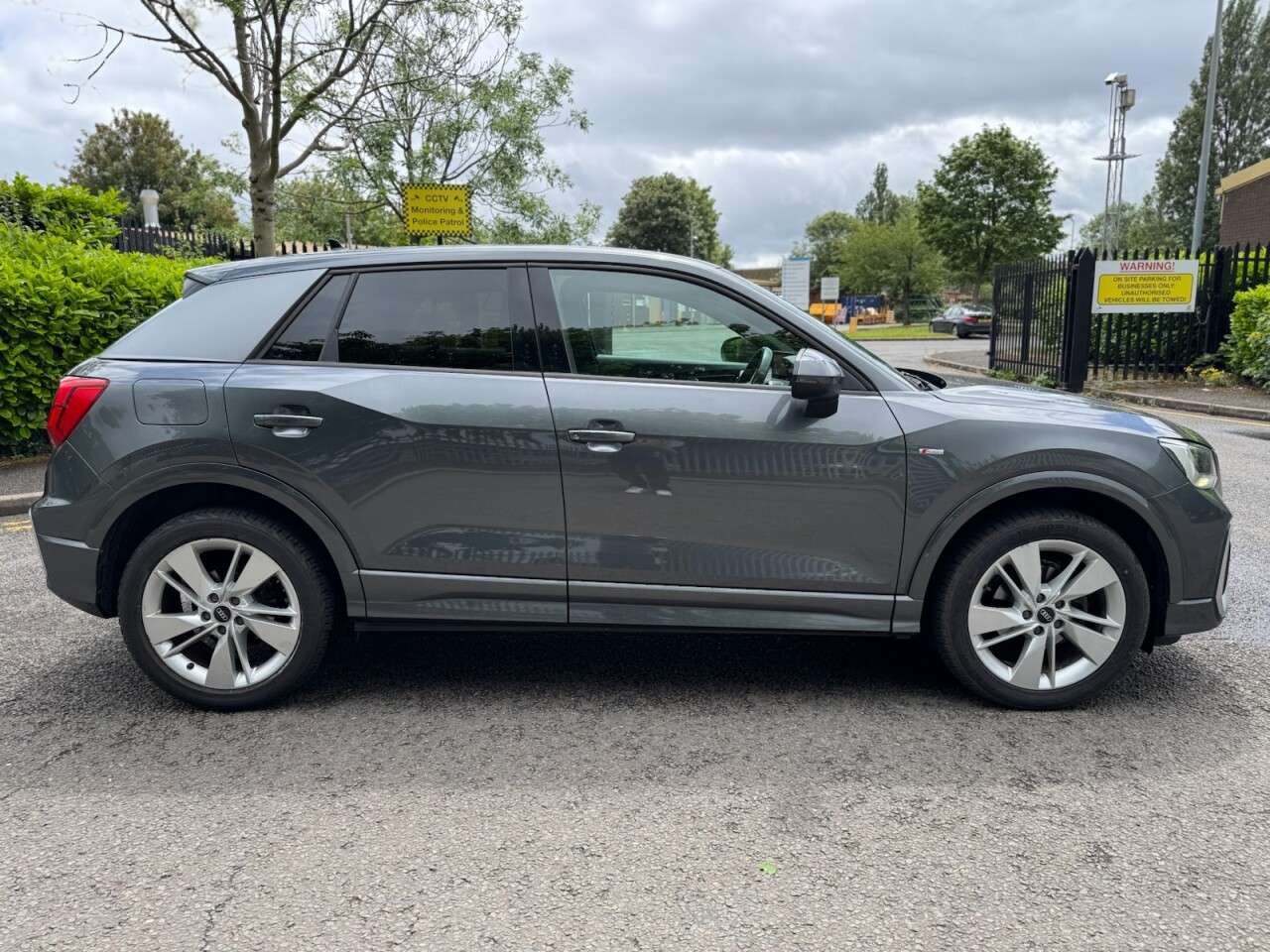 A 2021 AUDI Q2 1.5 TFSI CoD 35 S line SUV 5dr Petrol S Tronic Euro 6 (s/s) (150 ps) DIGI D A 2021 AUDI Q2 1.5 TFSI CoD 35 S line SUV 5dr Petrol S Tronic Euro 6 (s/s) (150 ps) DIGI D