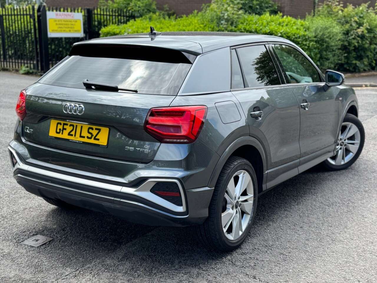 A 2021 AUDI Q2 1.5 TFSI CoD 35 S line SUV 5dr Petrol S Tronic Euro 6 (s/s) (150 ps) DIGI D A 2021 AUDI Q2 1.5 TFSI CoD 35 S line SUV 5dr Petrol S Tronic Euro 6 (s/s) (150 ps) DIGI D