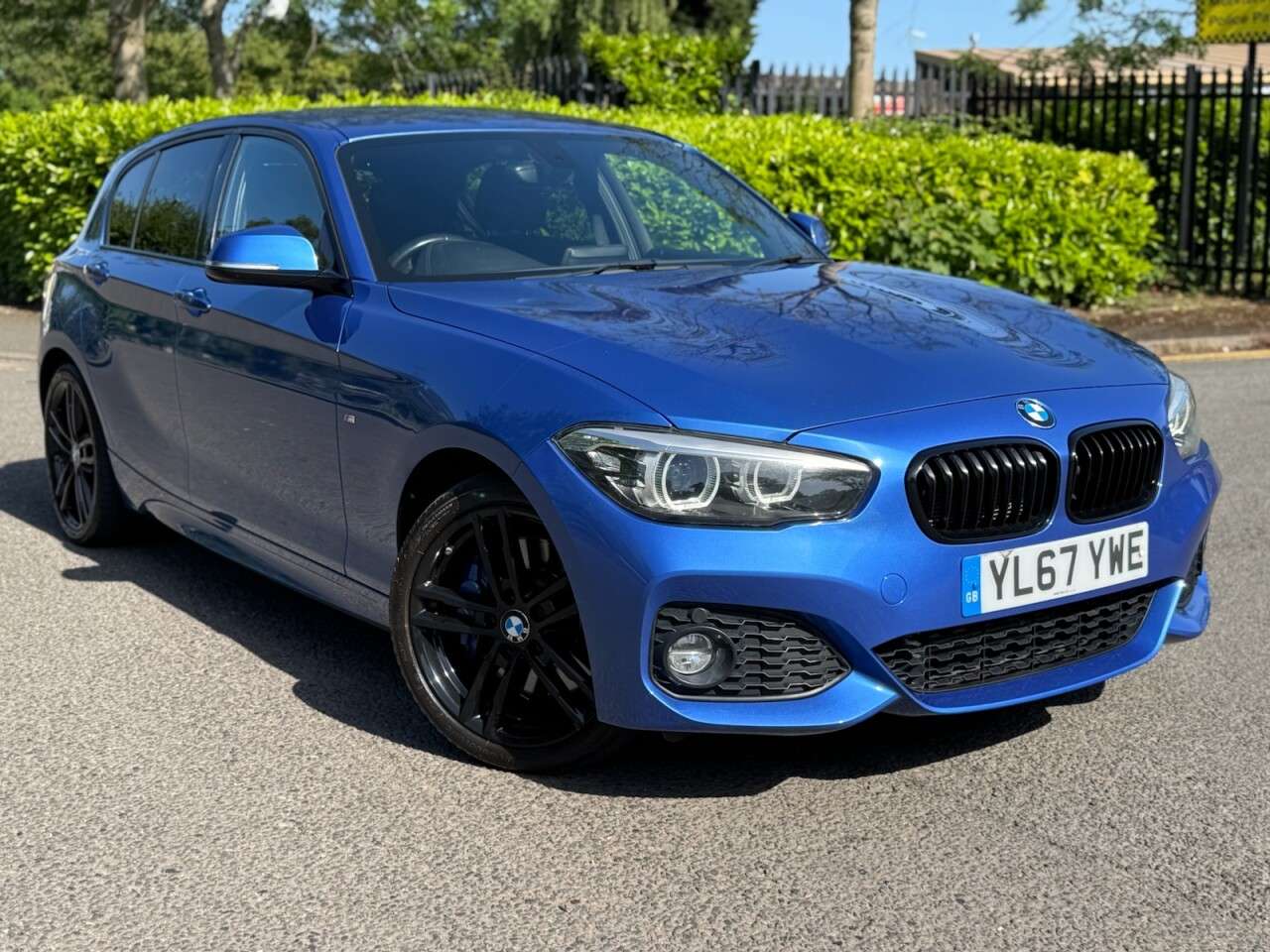 A 2018 BMW 1 SERIES 2.0 118d M Sport Shadow Edition Hatchback 5dr Diesel Auto Euro 6 (s/s) (150 A 2018 BMW 1 SERIES 2.0 118d M Sport Shadow Edition Hatchback 5dr Diesel Auto Euro 6 (s/s) (150
