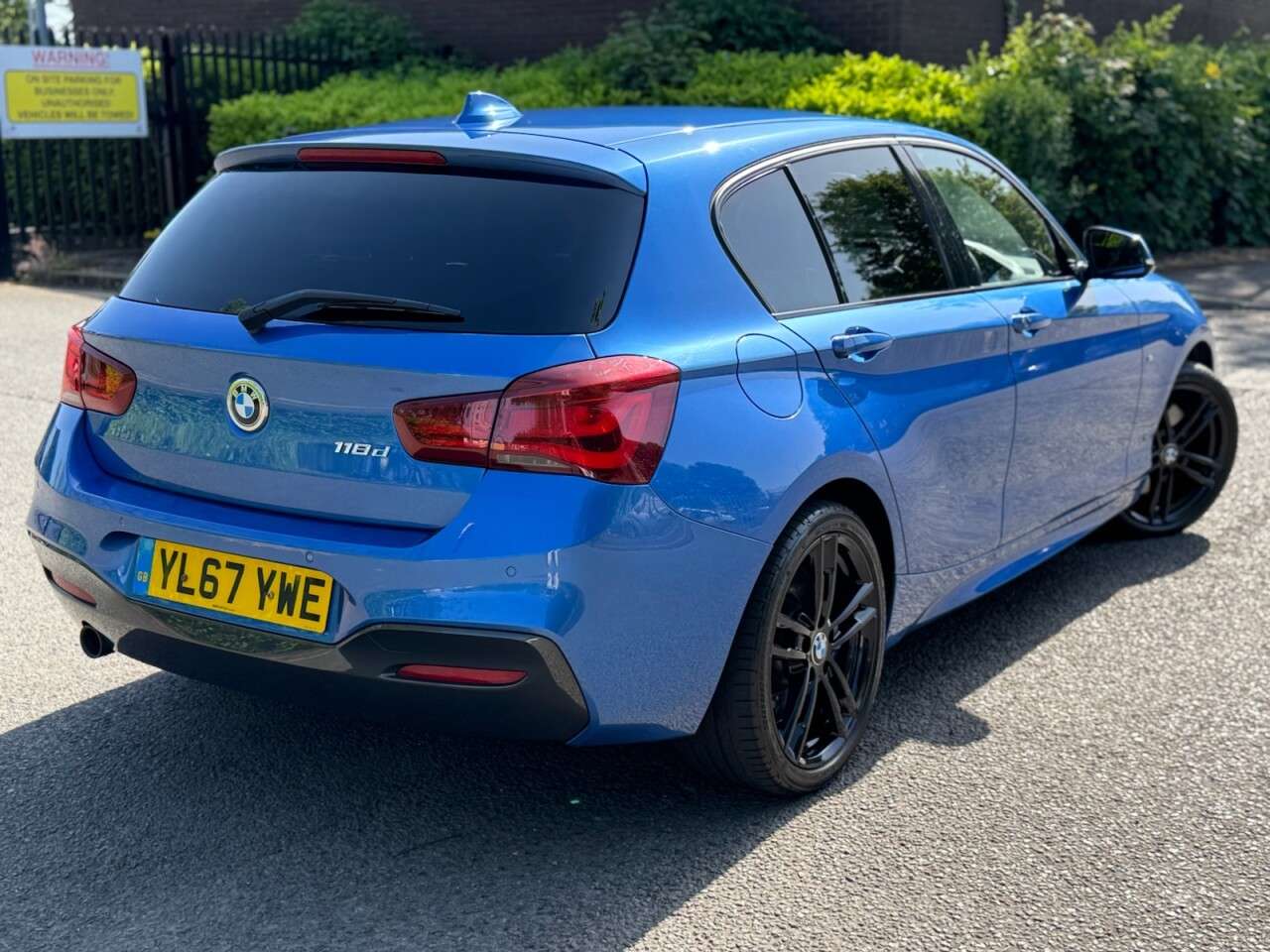 A 2018 BMW 1 SERIES 2.0 118d M Sport Shadow Edition Hatchback 5dr Diesel Auto Euro 6 (s/s) (150 A 2018 BMW 1 SERIES 2.0 118d M Sport Shadow Edition Hatchback 5dr Diesel Auto Euro 6 (s/s) (150