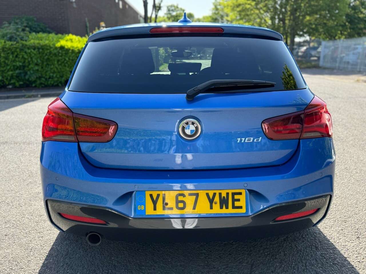 A 2018 BMW 1 SERIES 2.0 118d M Sport Shadow Edition Hatchback 5dr Diesel Auto Euro 6 (s/s) (150 A 2018 BMW 1 SERIES 2.0 118d M Sport Shadow Edition Hatchback 5dr Diesel Auto Euro 6 (s/s) (150