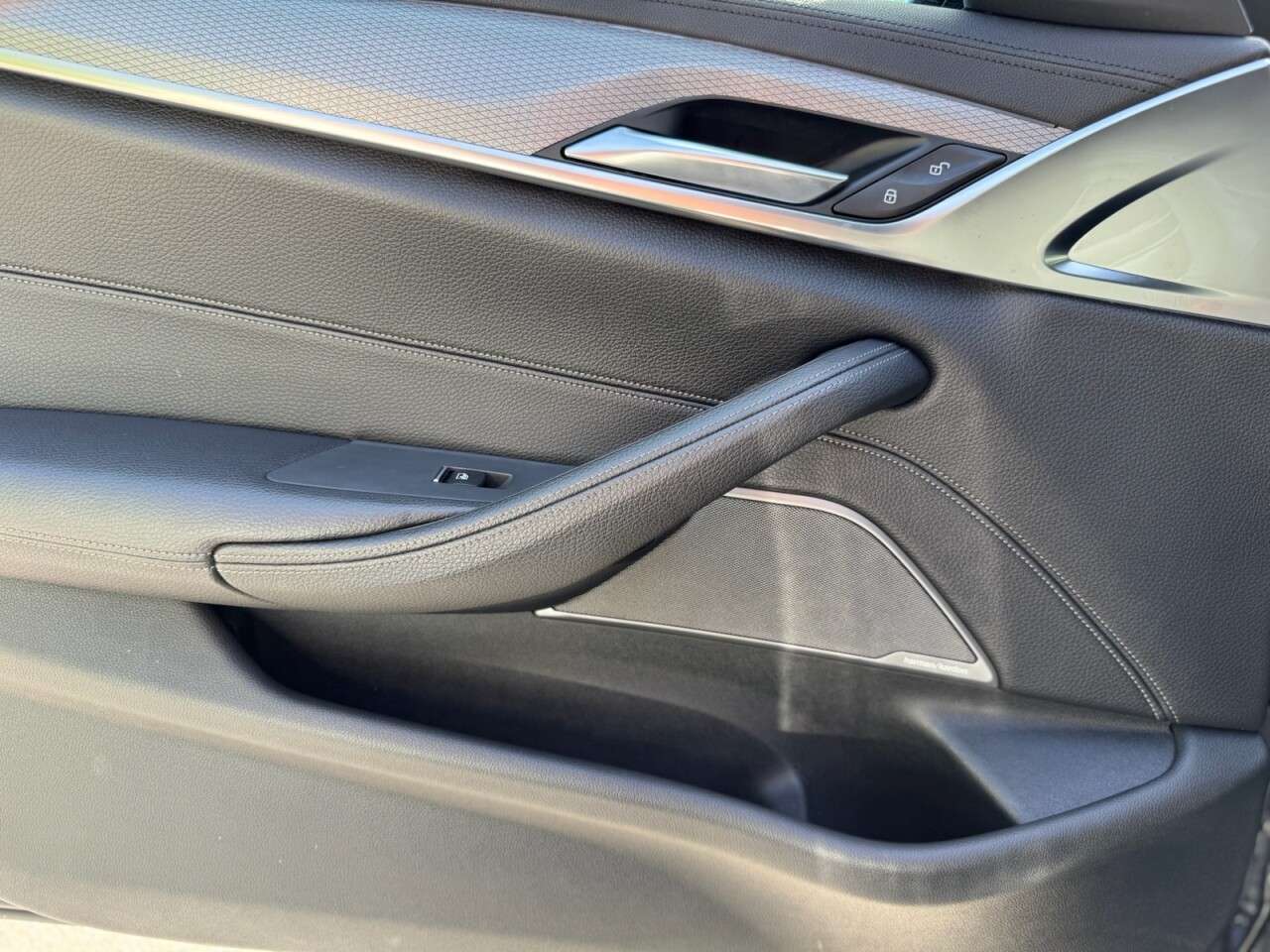 2019 BMW 5 SERIES 2019 BMW 5 SERIES
