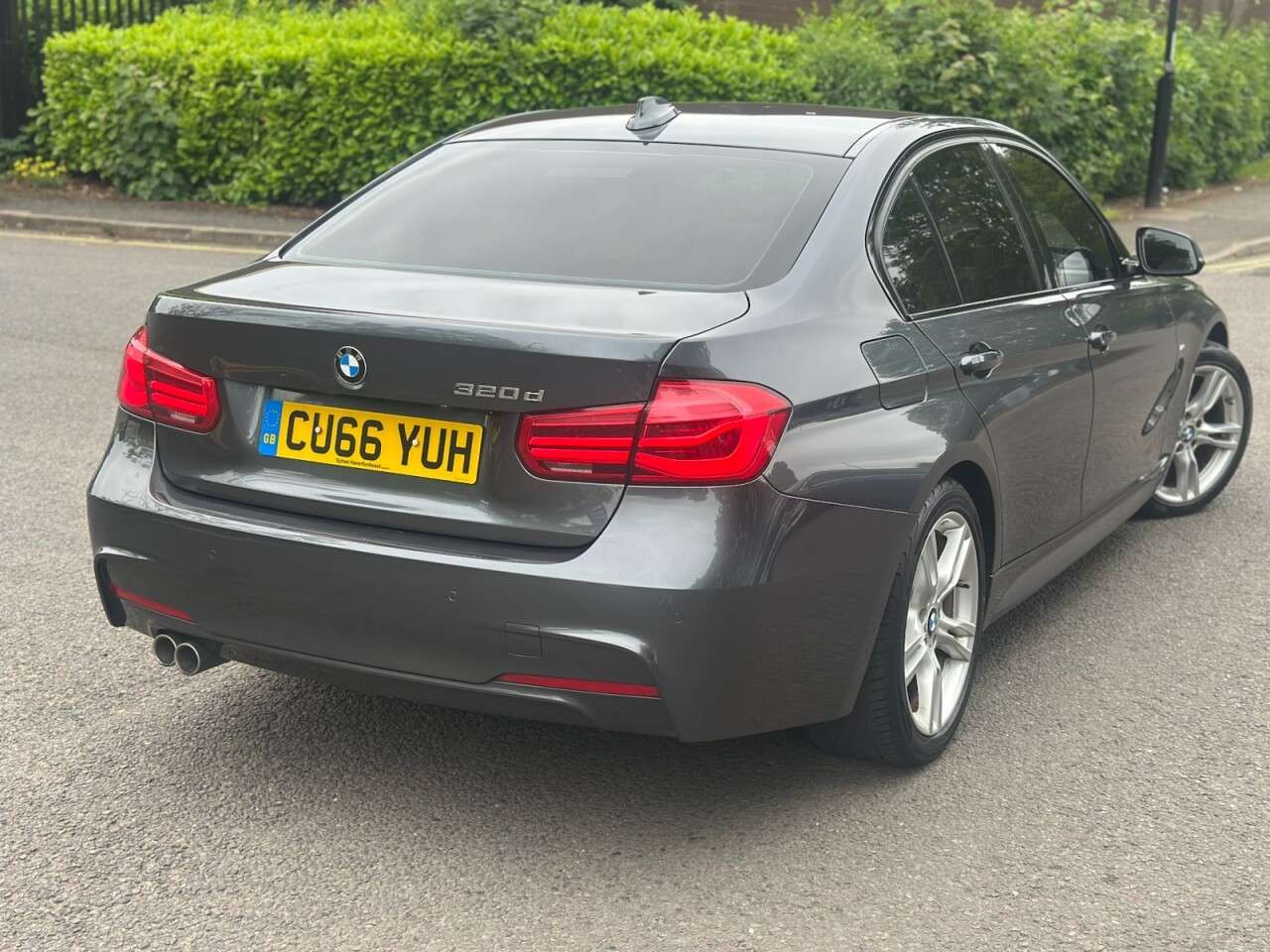 A 2016 BMW 3 SERIES 2.0 320d M Sport Saloon 4dr Diesel Manual Euro 6 (s/s) (190 ps) ULEZ+1FRO+N A 2016 BMW 3 SERIES 2.0 320d M Sport Saloon 4dr Diesel Manual Euro 6 (s/s) (190 ps) ULEZ+1FRO+N