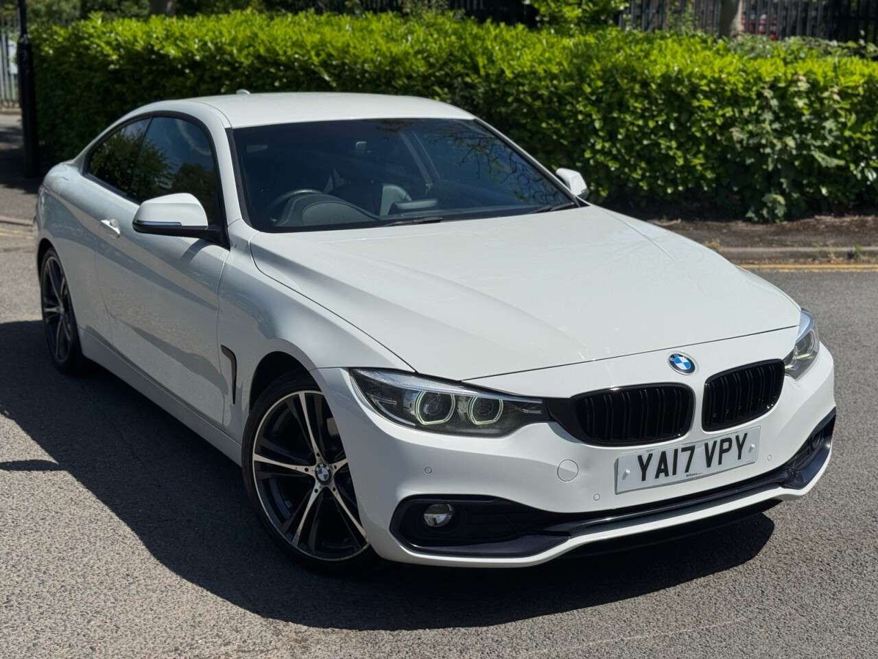 A 2017 BMW 4 SERIES 2.0 420d Sport Coupe 2dr Diesel Auto Euro 6 (s/s) (190 ps) ULEZ+FSH+1FO+LTH A 2017 BMW 4 SERIES 2.0 420d Sport Coupe 2dr Diesel Auto Euro 6 (s/s) (190 ps) ULEZ+FSH+1FO+LTH