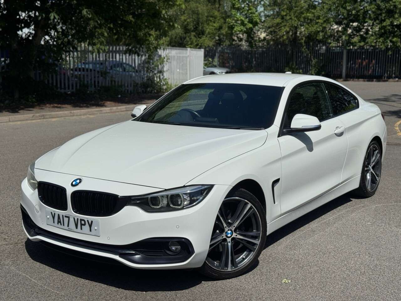 A 2017 BMW 4 SERIES 2.0 420d Sport Coupe 2dr Diesel Auto Euro 6 (s/s) (190 ps) ULEZ+FSH+1FO+LTH A 2017 BMW 4 SERIES 2.0 420d Sport Coupe 2dr Diesel Auto Euro 6 (s/s) (190 ps) ULEZ+FSH+1FO+LTH