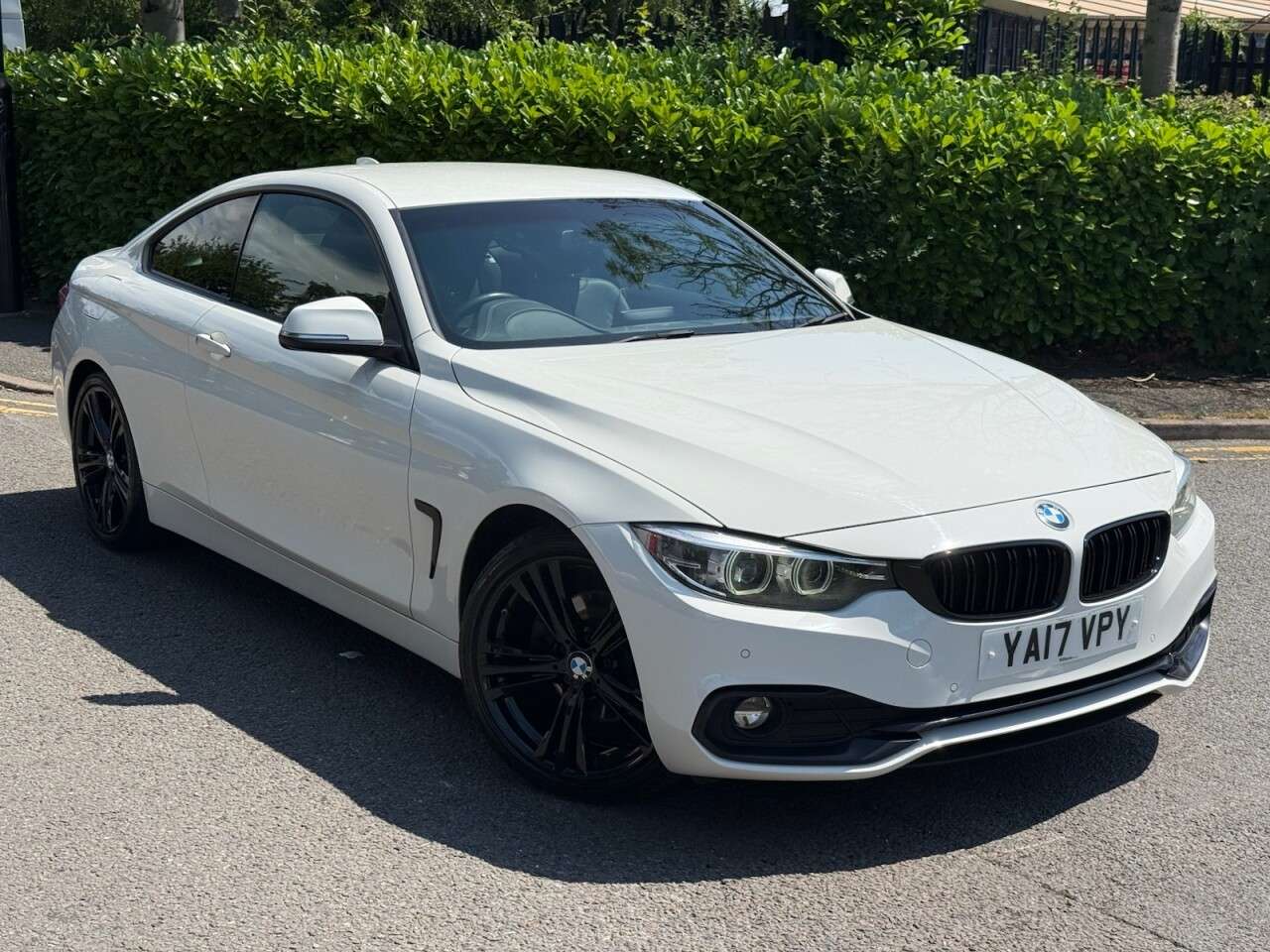 A 2017 BMW 4 SERIES 2.0 420d Sport Coupe 2dr Diesel Auto Euro 6 (s/s) (190 ps) ULEZ+FSH+1FO+LTH A 2017 BMW 4 SERIES 2.0 420d Sport Coupe 2dr Diesel Auto Euro 6 (s/s) (190 ps) ULEZ+FSH+1FO+LTH