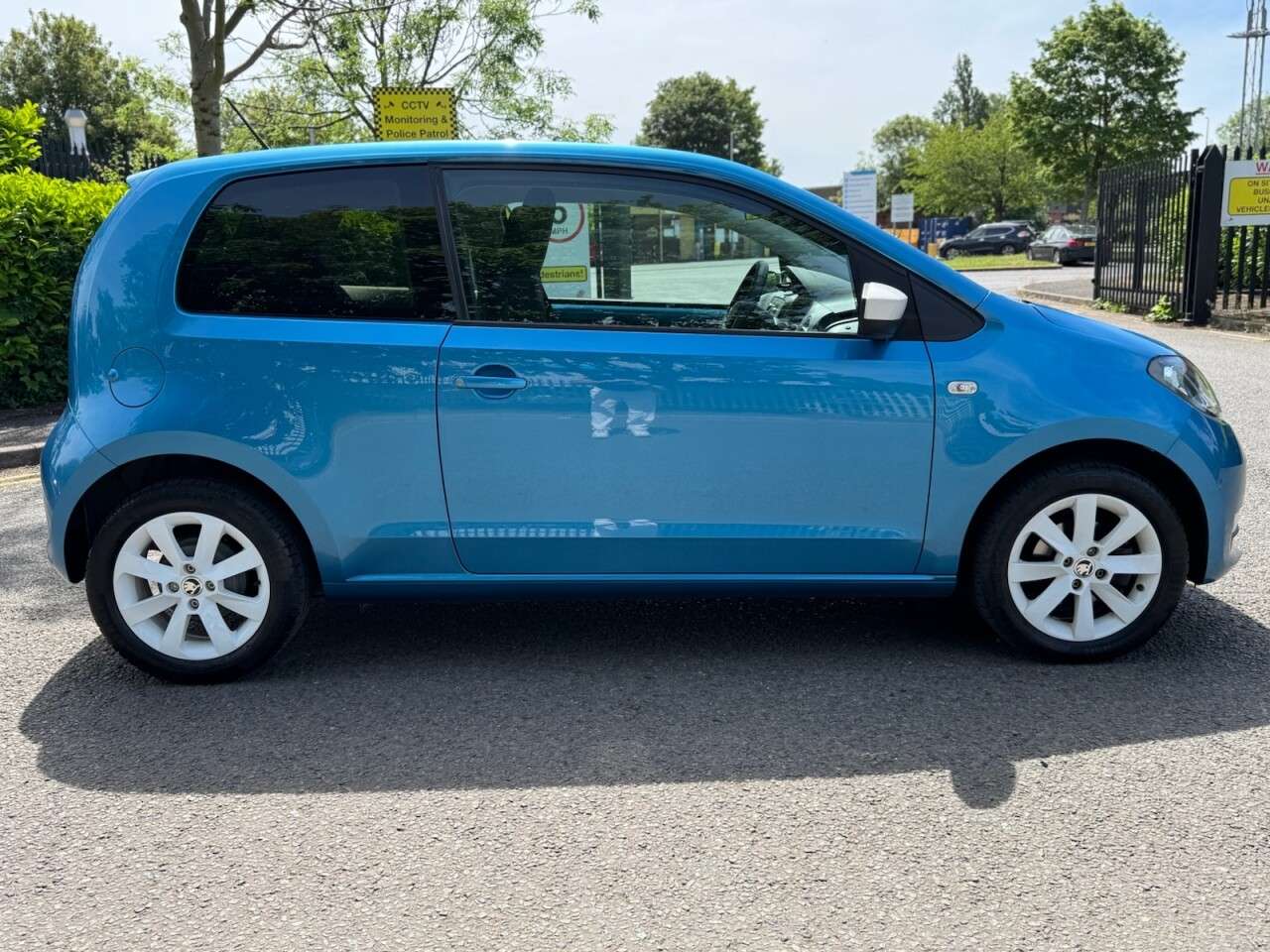 A 2017 SKODA CITIGO 1.0 MPI Colour Edition Hatchback 3dr Petrol Manual Euro 6 (60 ps) A 2017 SKODA CITIGO 1.0 MPI Colour Edition Hatchback 3dr Petrol Manual Euro 6 (60 ps)
