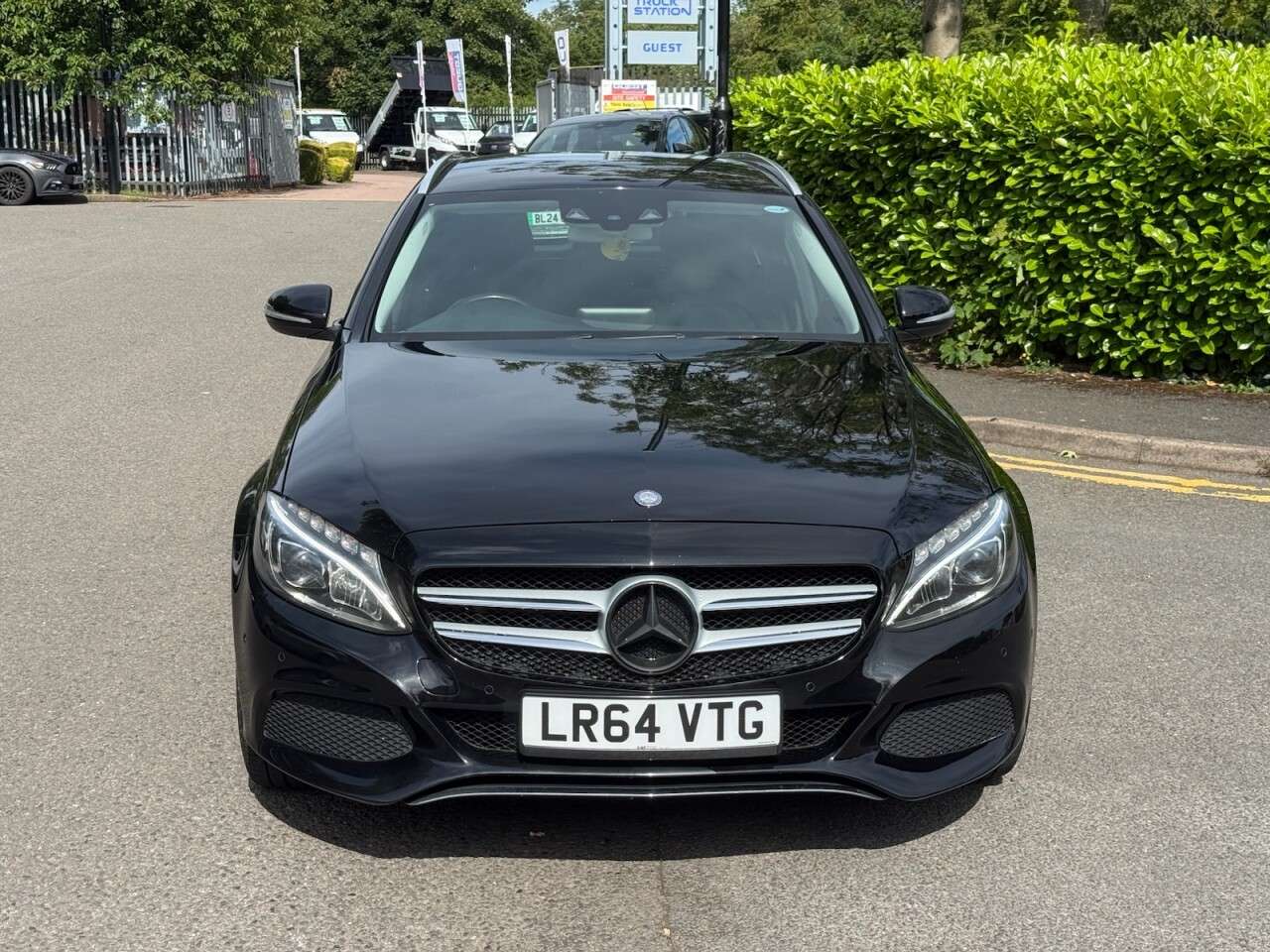 A 2014 MERCEDES-BENZ C-CLASS 2.1 C220 BlueTEC Sport Estate 5dr Diesel G-Tronic+ Euro 6 (s/s) (170 ps) A 2014 MERCEDES-BENZ C-CLASS 2.1 C220 BlueTEC Sport Estate 5dr Diesel G-Tronic+ Euro 6 (s/s) (170 ps)