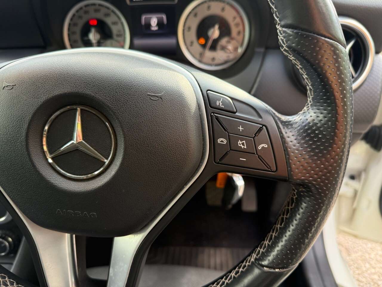 2015 MERCEDES-BENZ A-CLASS 2015 MERCEDES-BENZ A-CLASS